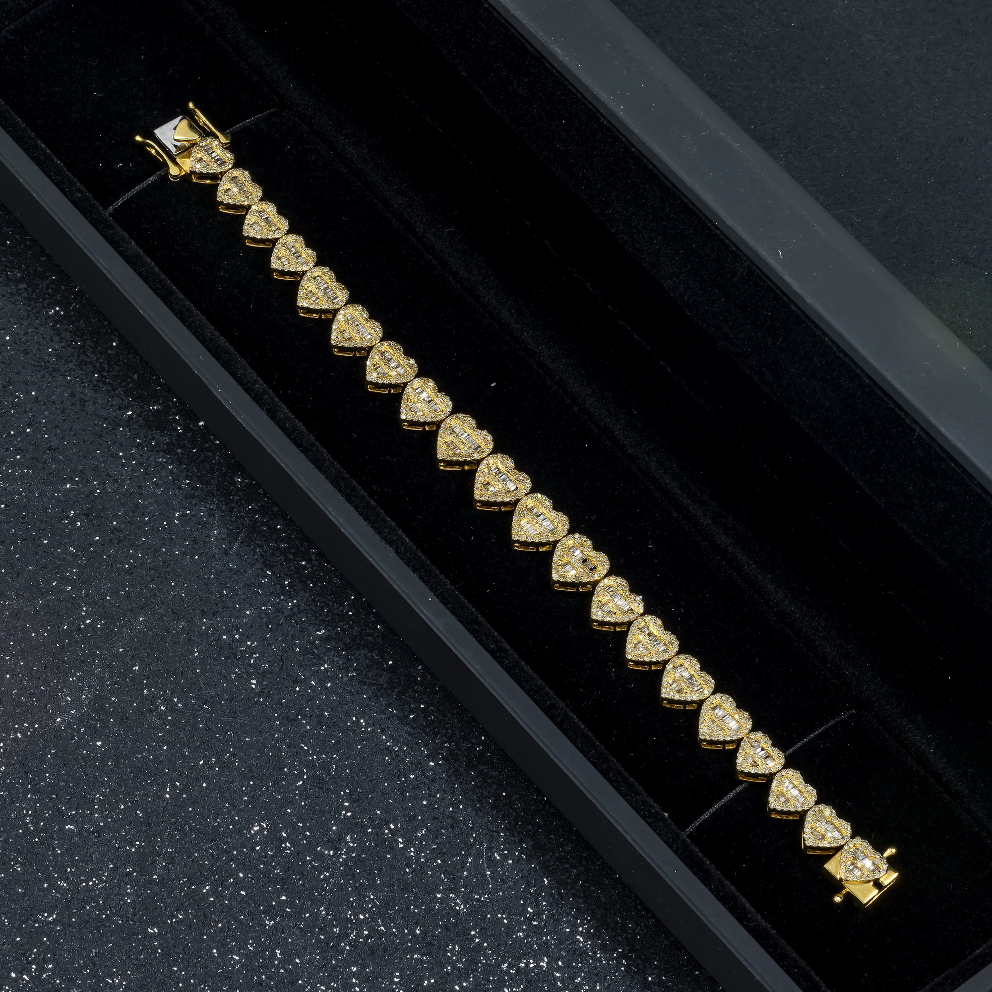 10K GOLD BAGUETTE AND ROUND DIAMOND HEART CHAIN BRACELET 3.73 CT - Image 4