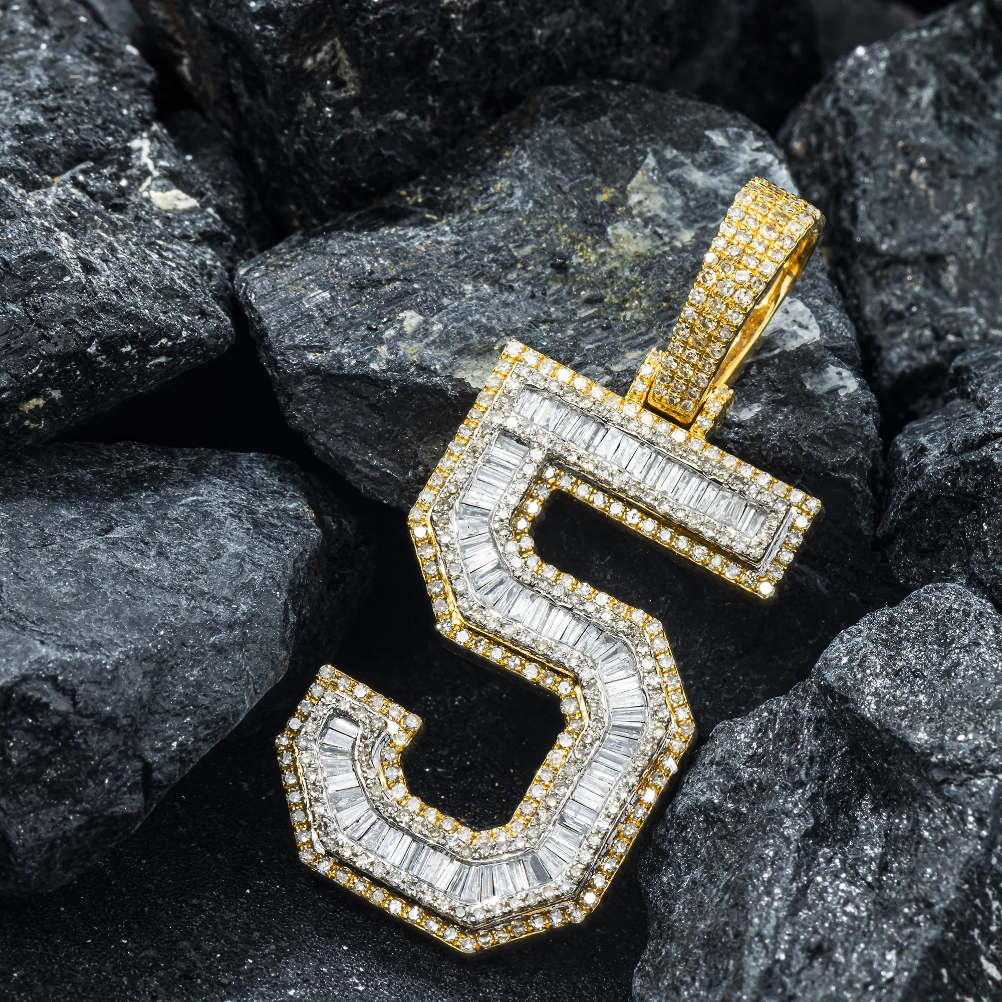 10K GOLD BAGUETTE AND ROUND DIAMOND NUMBER 5 PENDANT 2.03 CT - Image 2