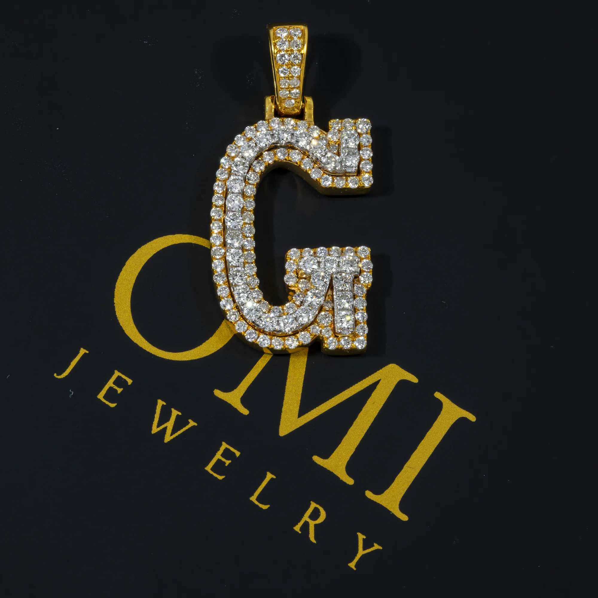10K GOLD DIAMOND 3D INITIAL G PENDANT 0.90 CT - Image 2