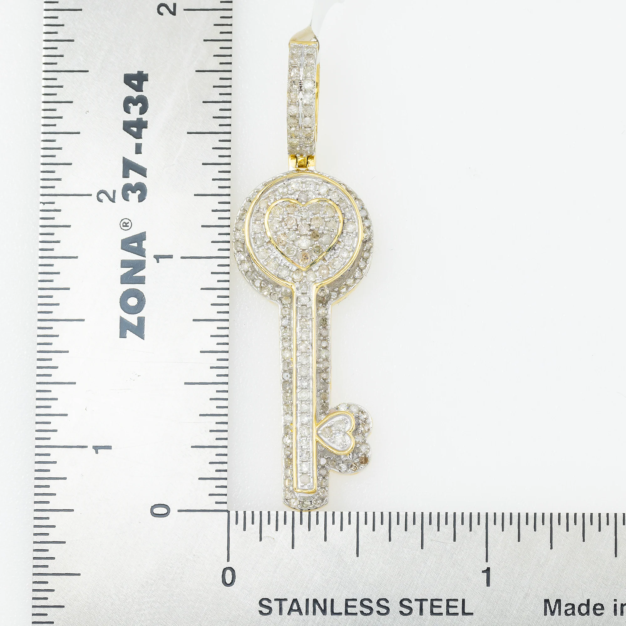 10K GOLD DIAMOND HEART KEY PENDANT 0.98 CT - Image 4