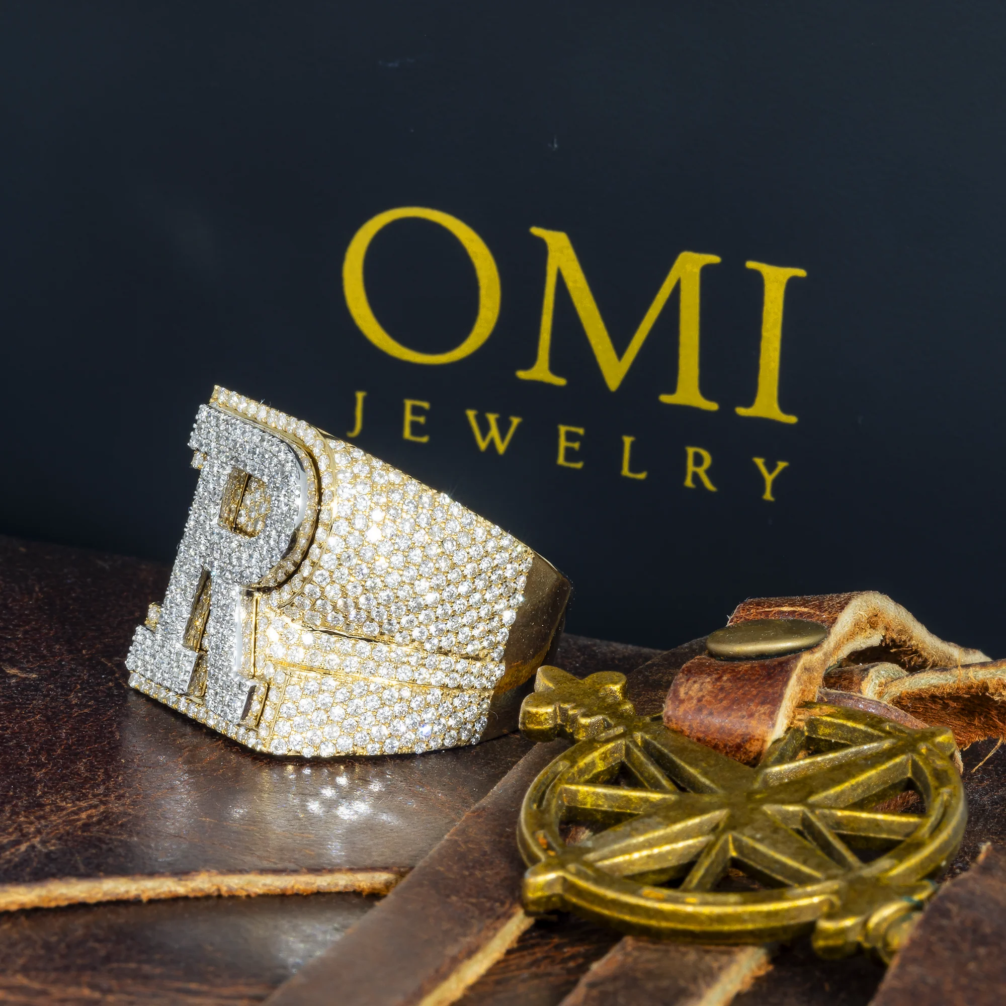 10K GOLD DIAMOND INITIAL LETTER R STATEMENT RING 3.08 CT - Image 4