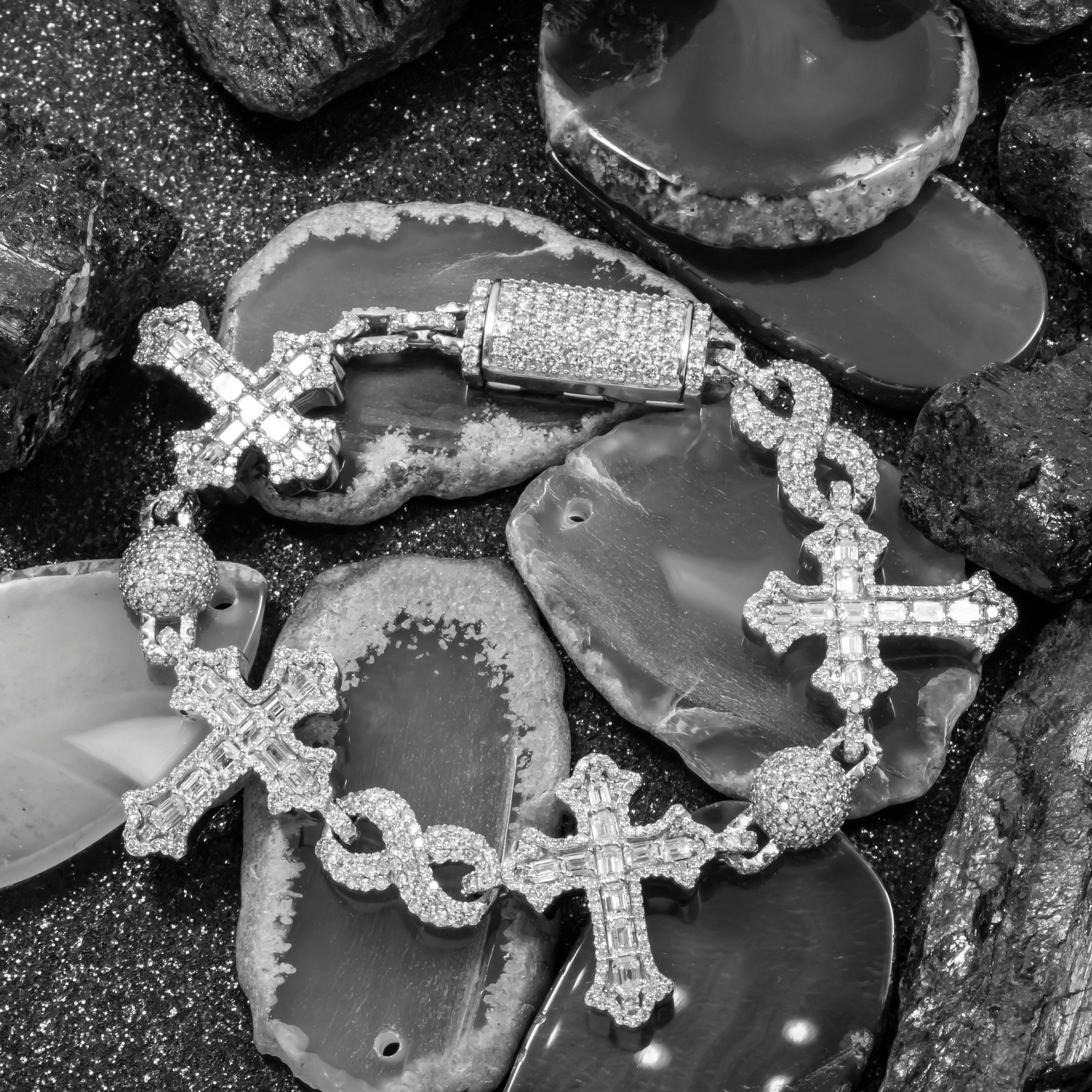 10K GOLD ROUND AND BAGUETTE DIAMONDS CROSS INFINITY CHAIN BRACELET - Image 3