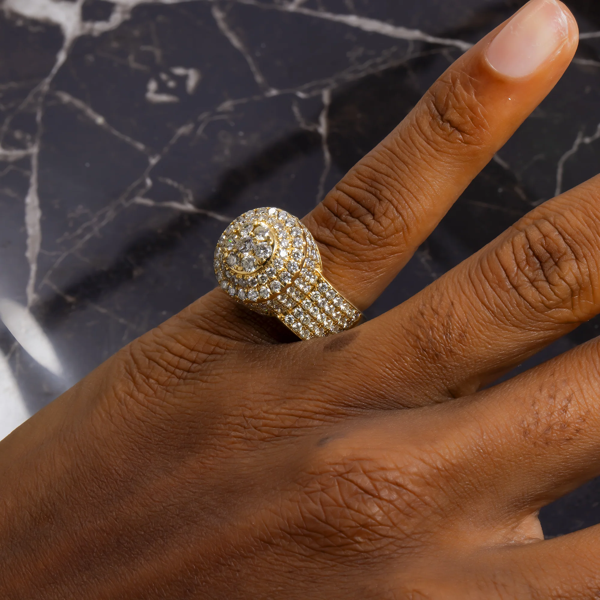 10K GOLD ROUND DIAMOND 3D STATEMENT PINKY RING 3.56 CT - Image 2