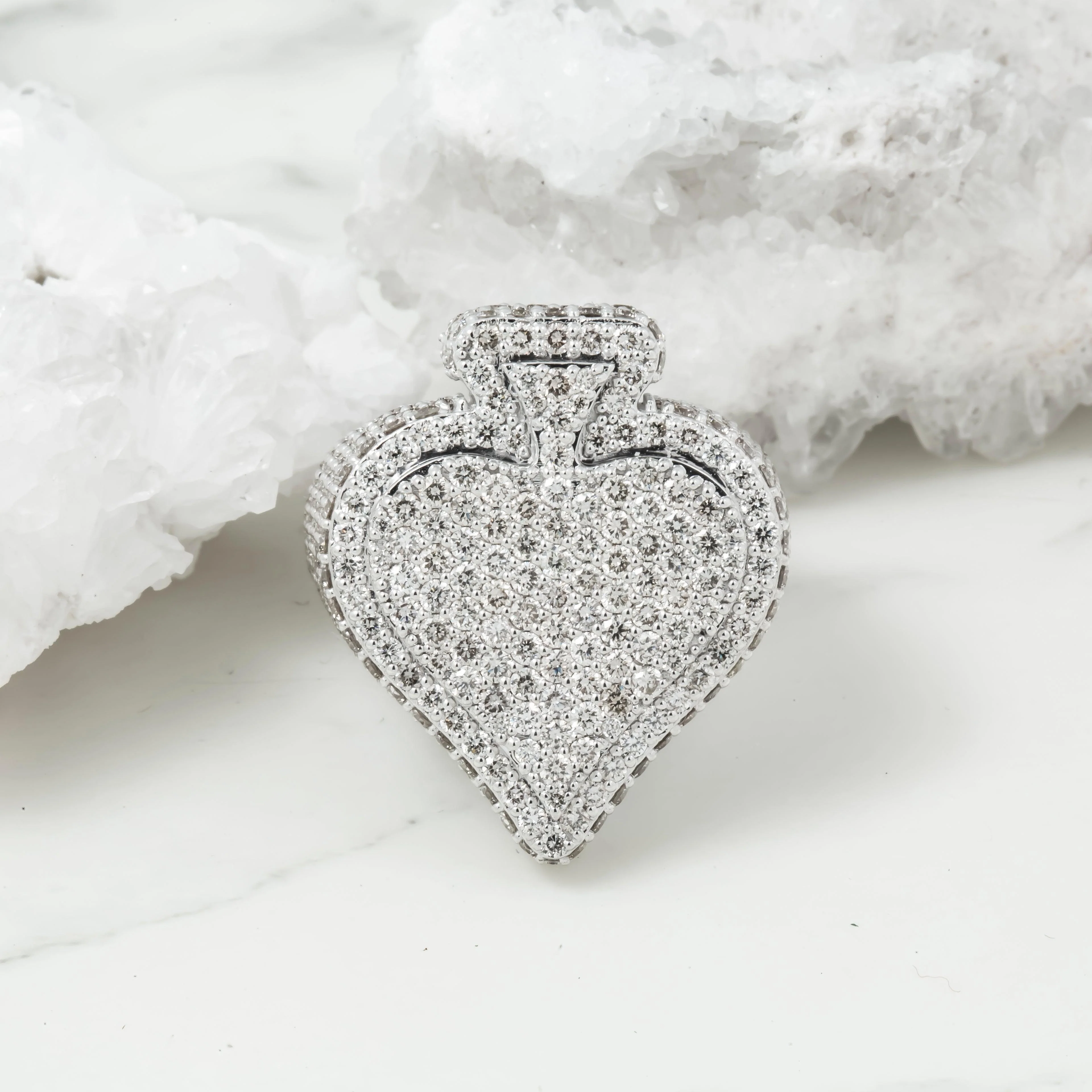 10K GOLD ROUND DIAMOND SPADE STATEMENT RING 5.70 CT - Image 3