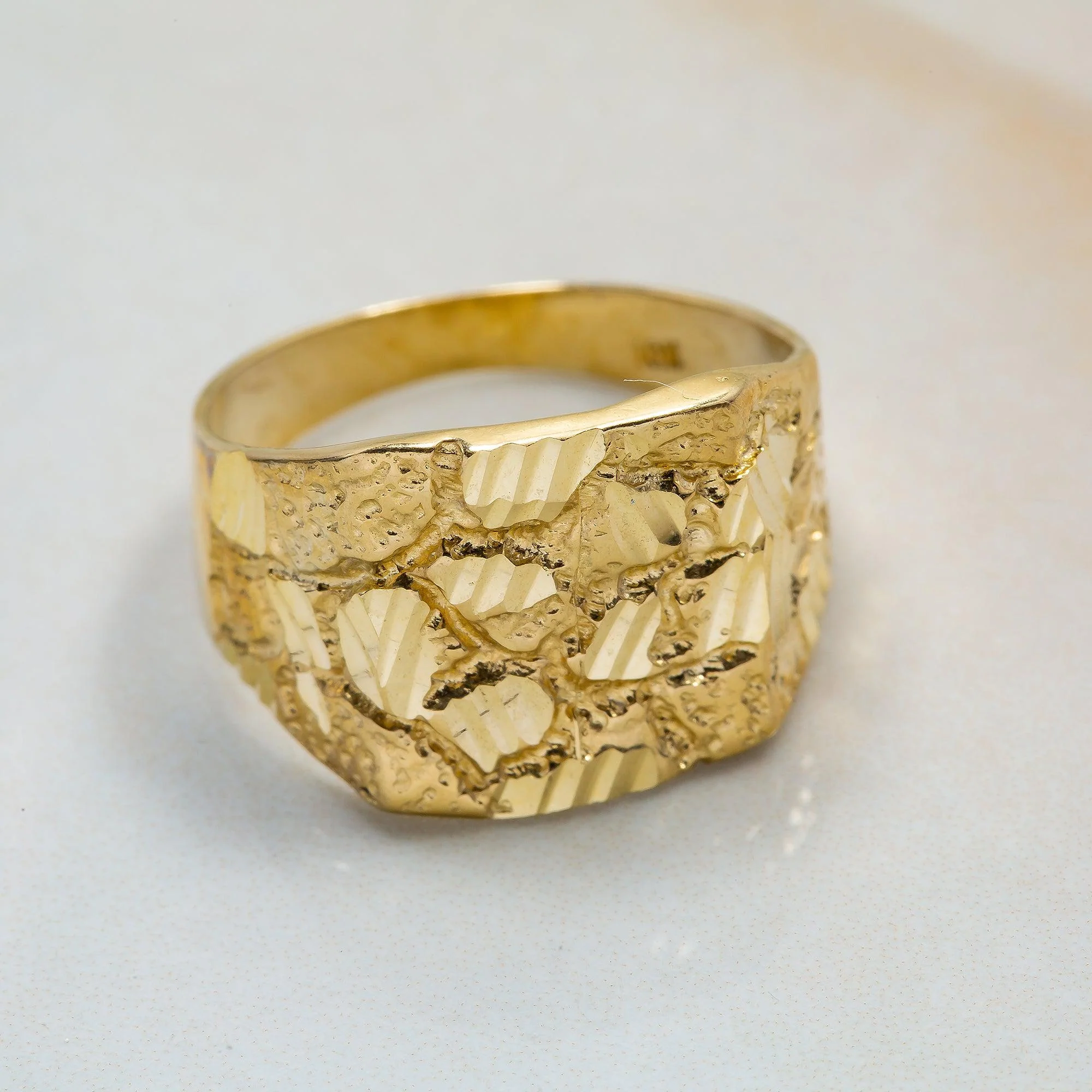 10K YELLOW GOLD NUGGET RING 4.0G - Image 4
