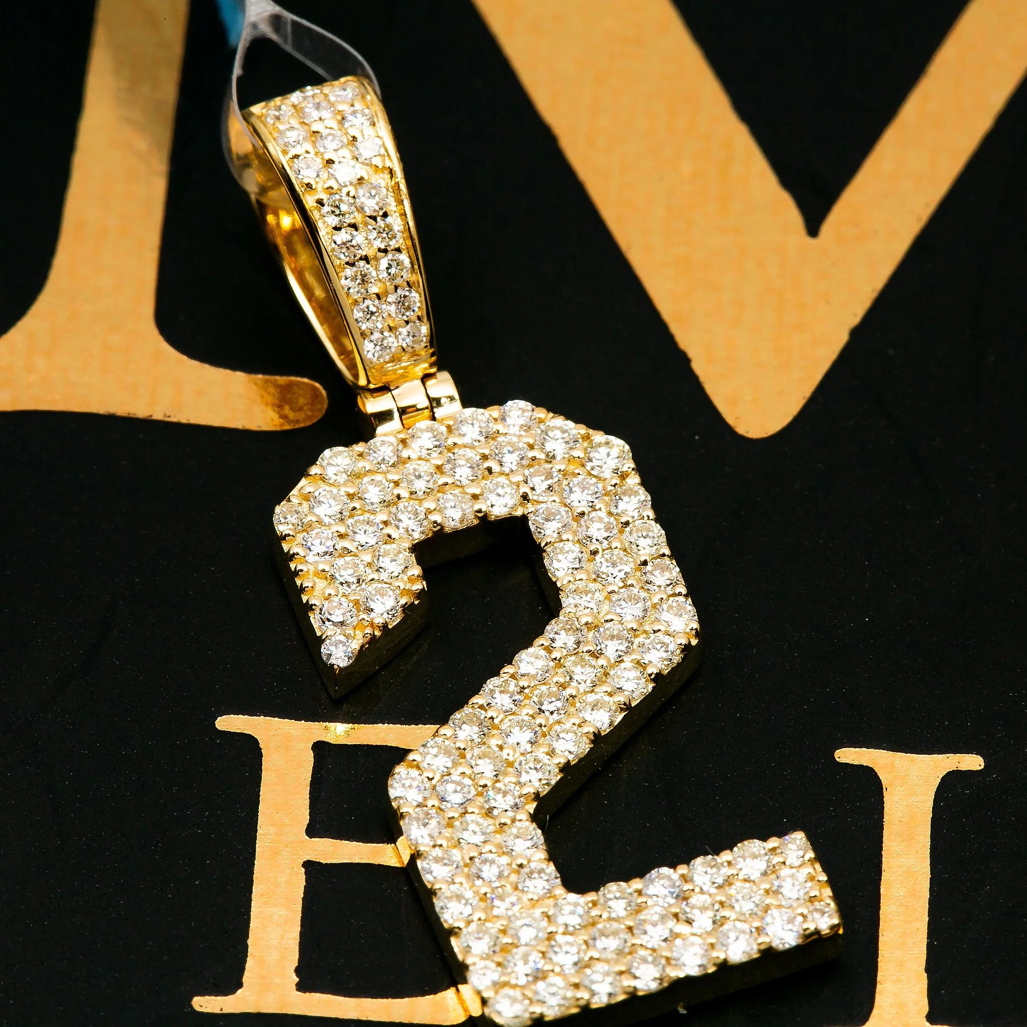 10K YELLOW GOLD DIAMOND NUMBER 2 PENDANT 0.85 CT - Image 2