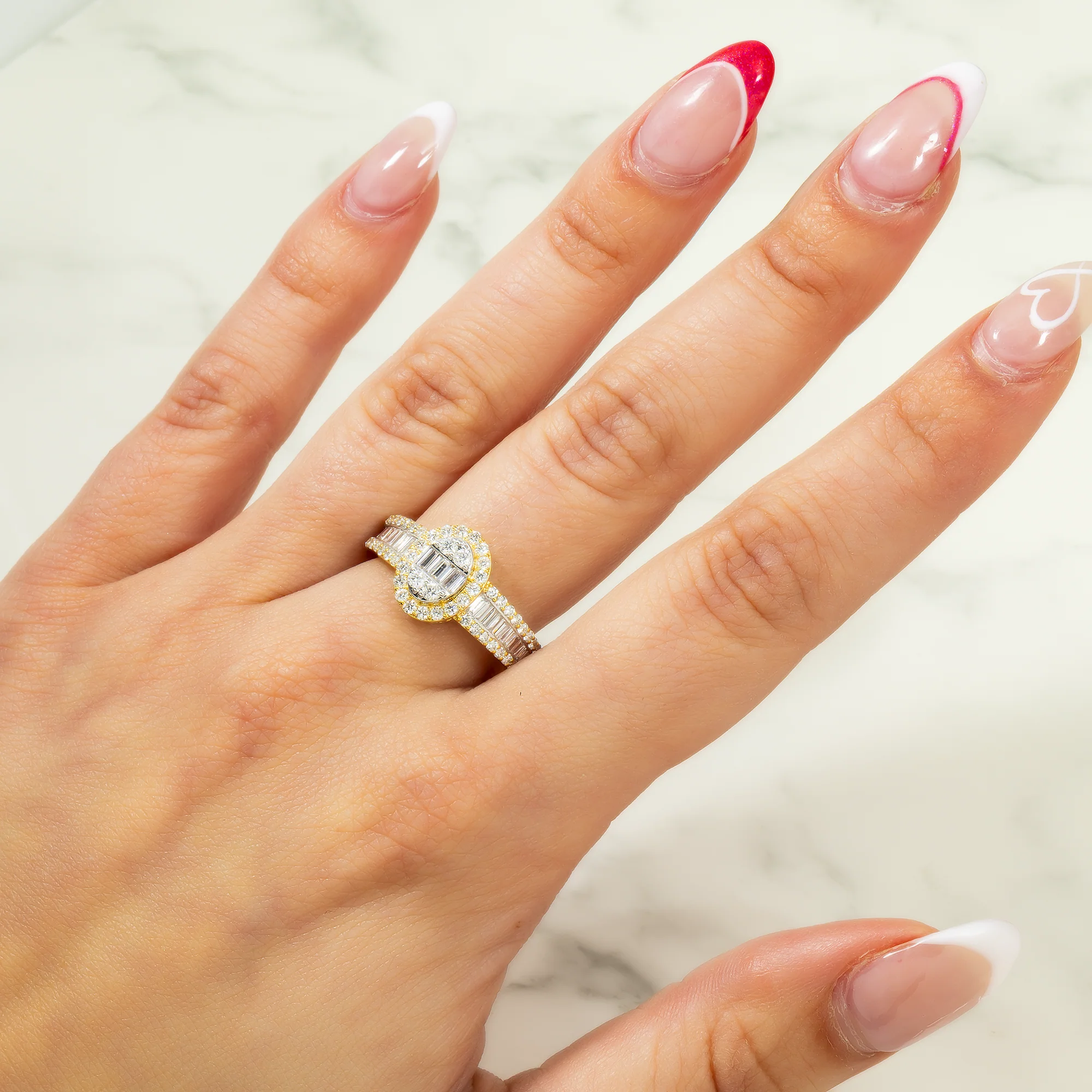 14K GOLD BAGUETTE AND ROUND DIAMOND CLUSTER RING 1.39 CT - Image 6
