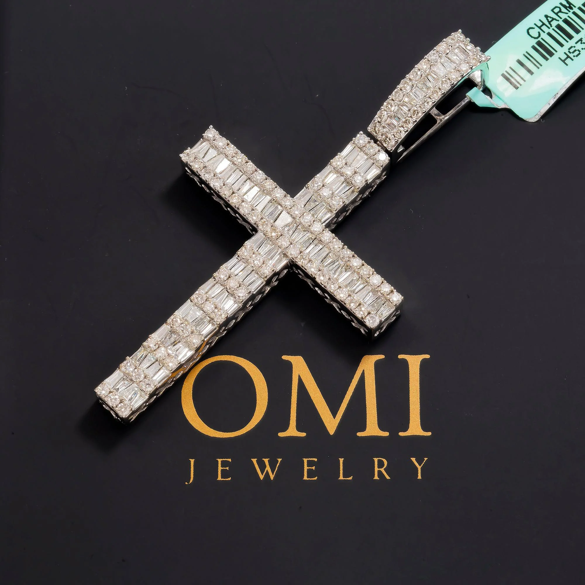 14K GOLD BAGUETTE AND ROUND DIAMOND CROSS PENDANT 3.75 CT - Image 2