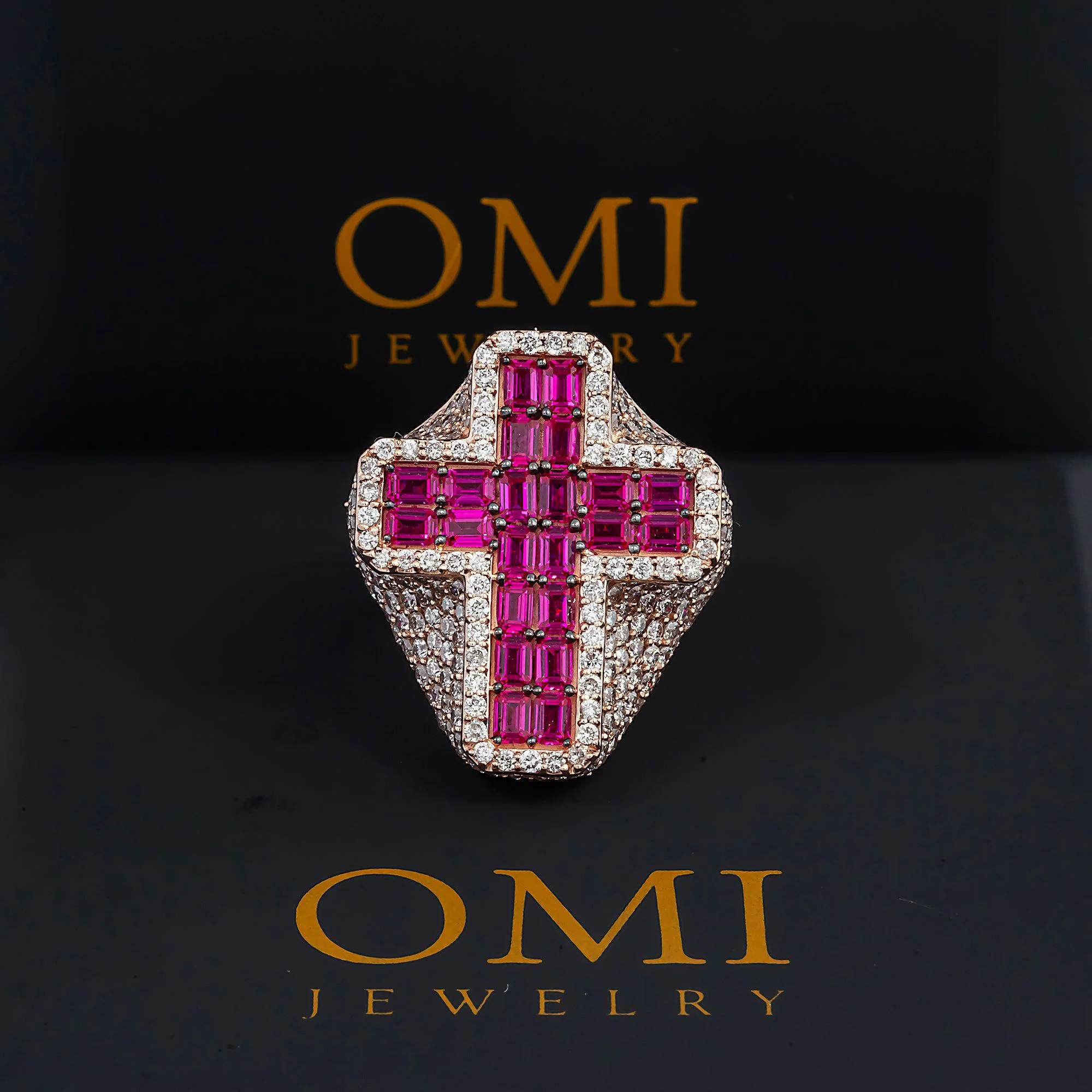 14K GOLD BAGUETTE DIAMOND AND RUBY GEMSTONE CROSS STATEMENT RING 9.27 CTW - Image 3