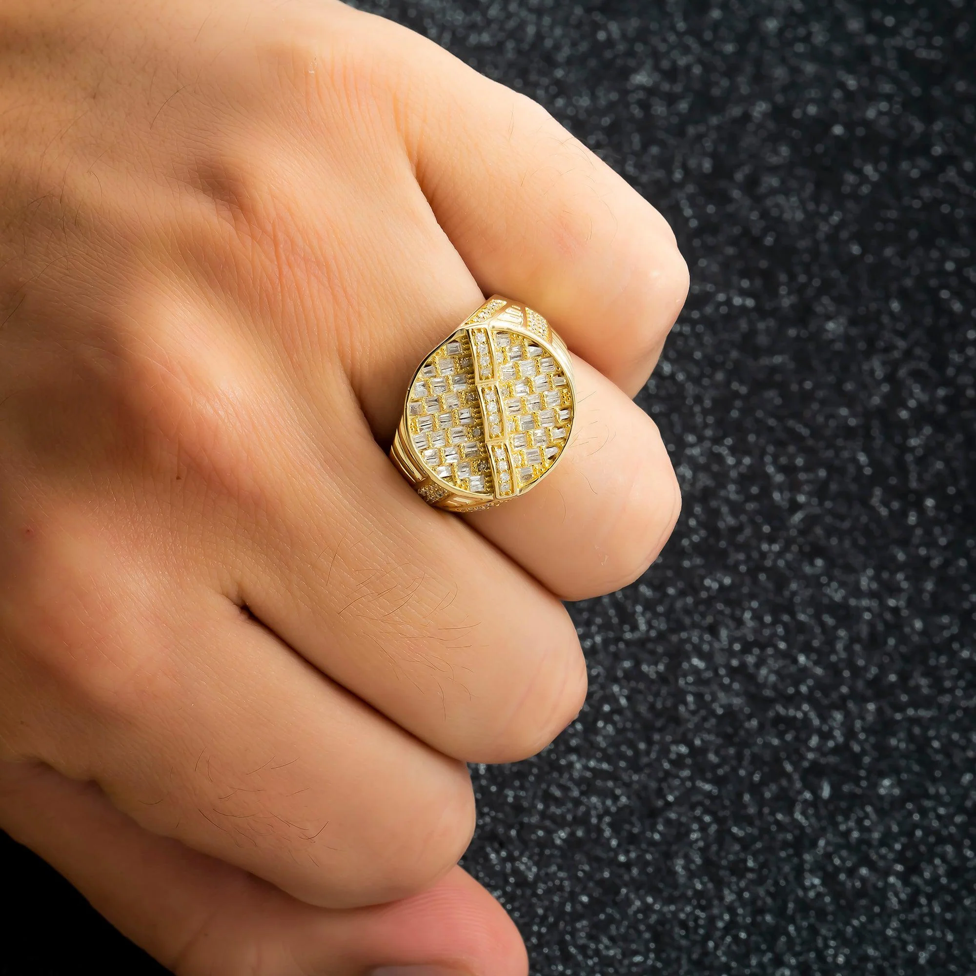 14K GOLD BAGUETTE DIAMOND CIRCLE RING 0.76 CT - Image 2