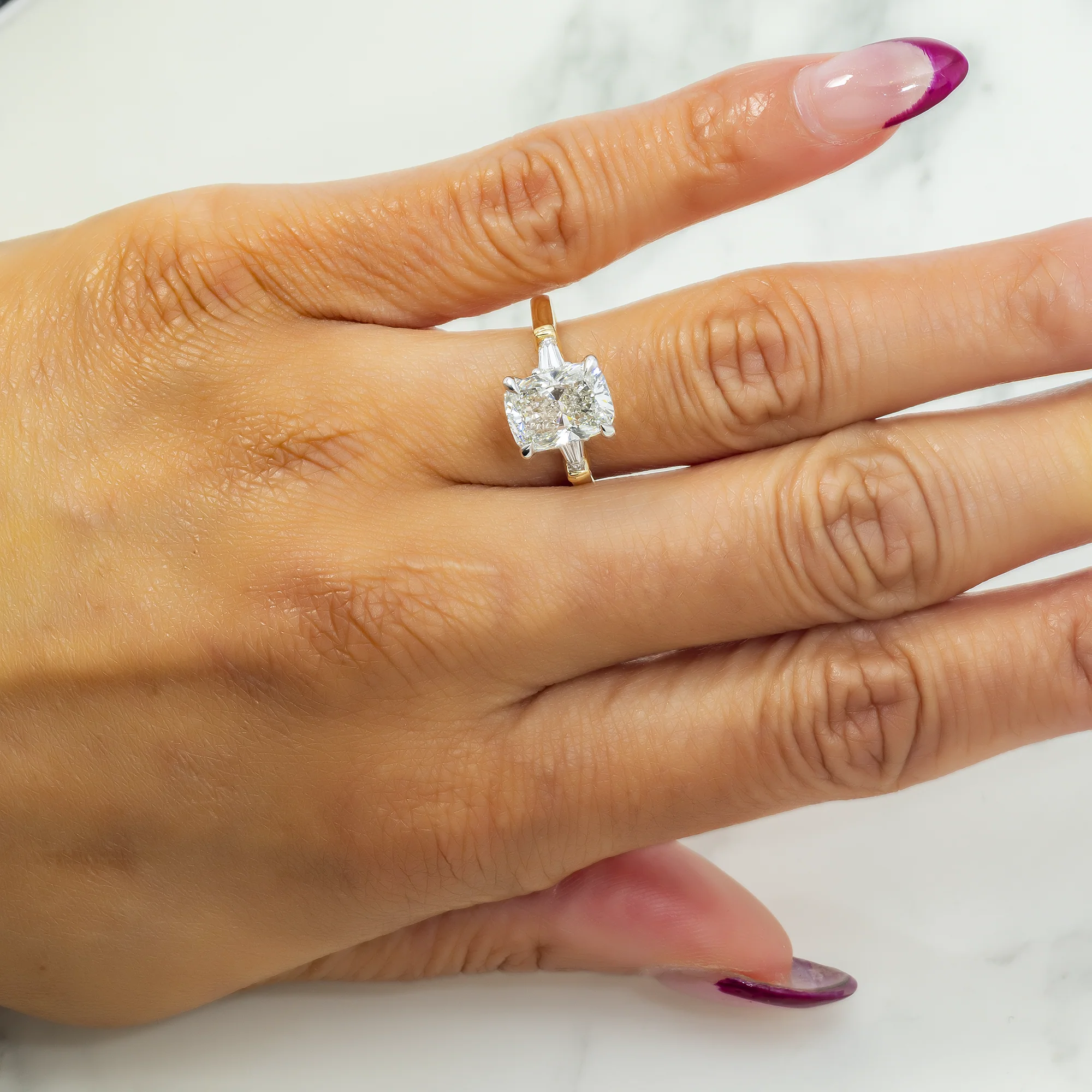 14K GOLD CUSHION CUT DIAMOND ENGAGEMENT RING 3.19 CTW - Image 2