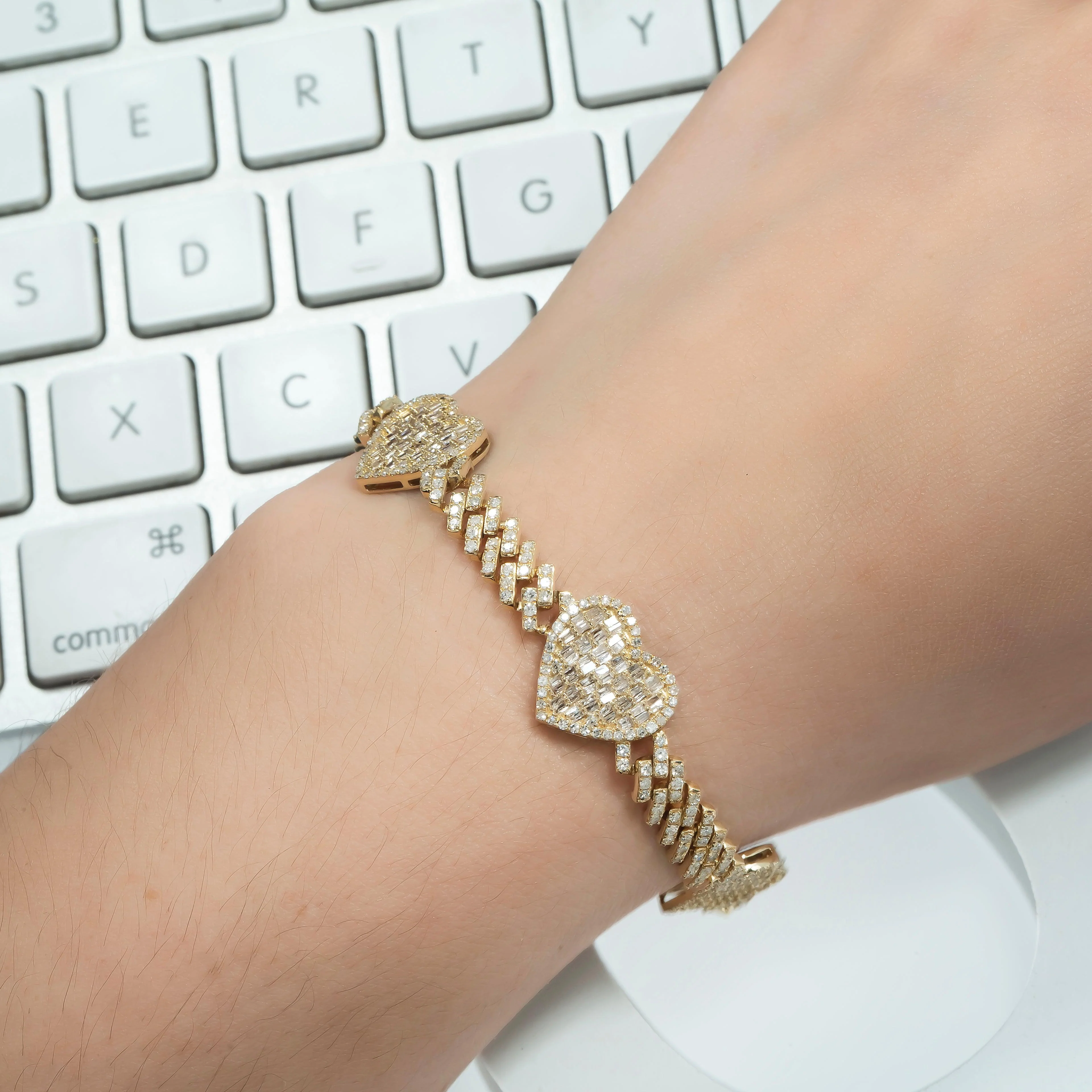 14K GOLD CUBAN HEARTS BRACELET 3.59 CT DIAMONDS - Image 2