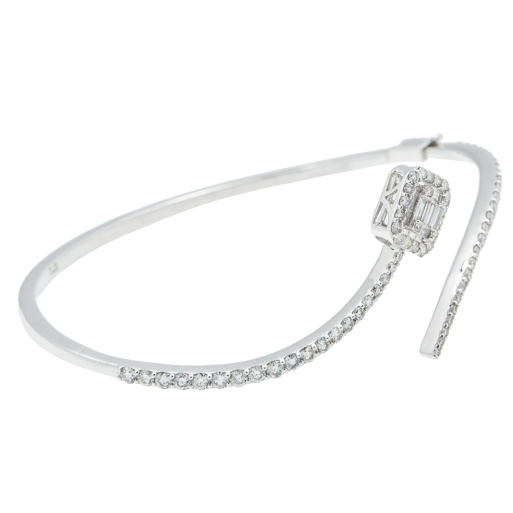 14K GOLD SQUARE SHAPE BANGLE 1.54 CT DIAMONDS - Image 2