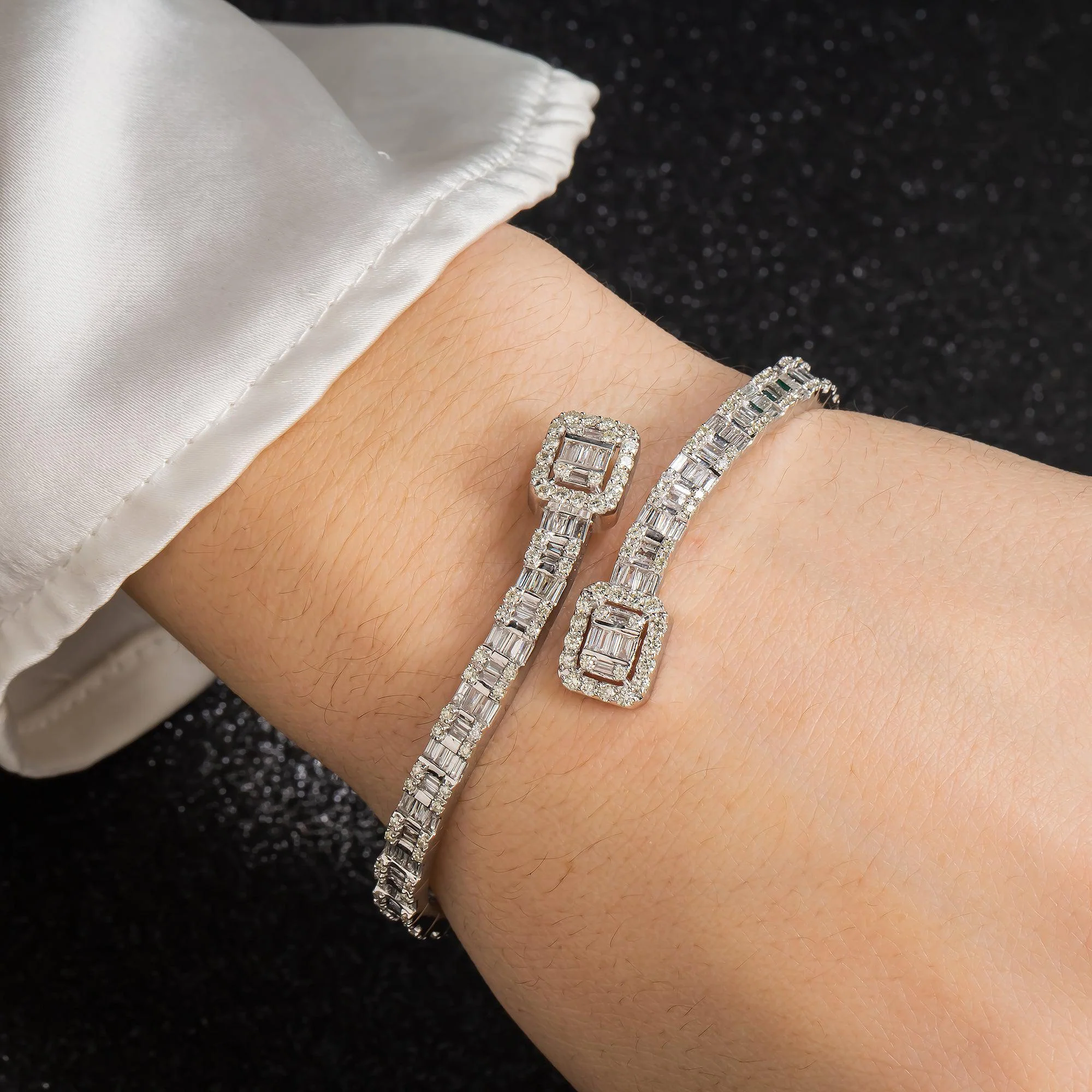 14K GOLD SQUARE SHAPE CURVED BANGLE BRACELET 4.77 CT DIAMONDS - Image 2