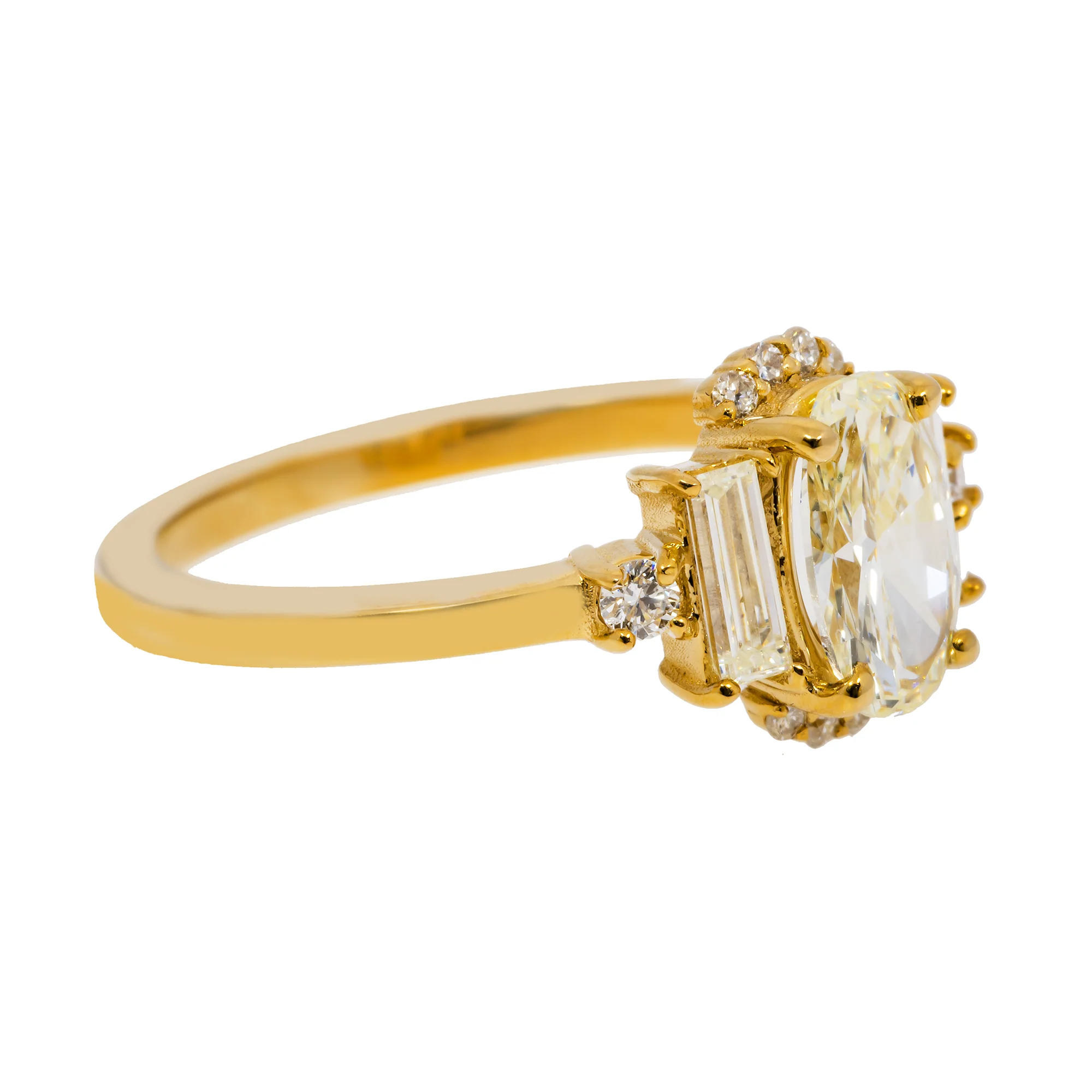 14K GOLD OVAL AND BAGUETTE DIAMOND ENGAGEMENT RING 1.25 CTW - Image 3