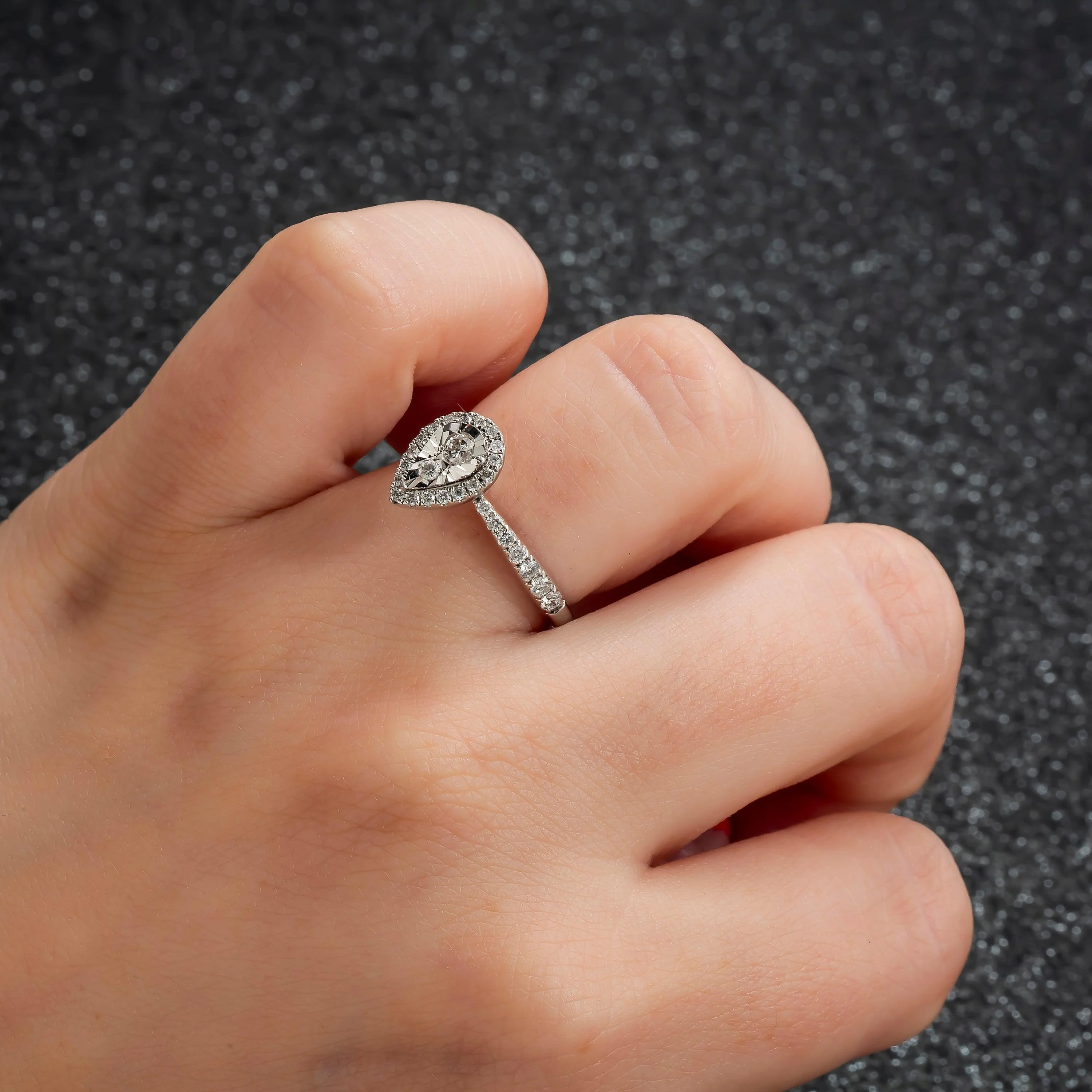 14K GOLD PEAR SHAPED DIAMOND HALO ENGAGEMENT RING 0.53 CT - Image 2