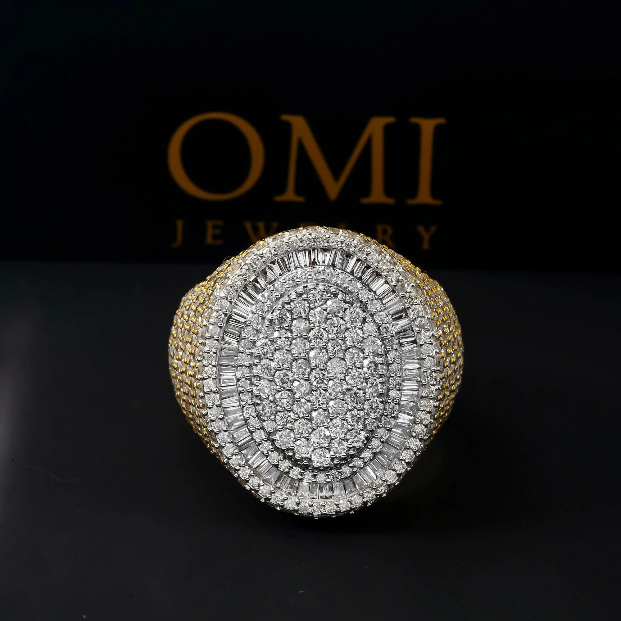 14K GOLD ROUND AND BAGUETTE DIAMOND OVAL SHAPE RING 6.44 CT - Image 3