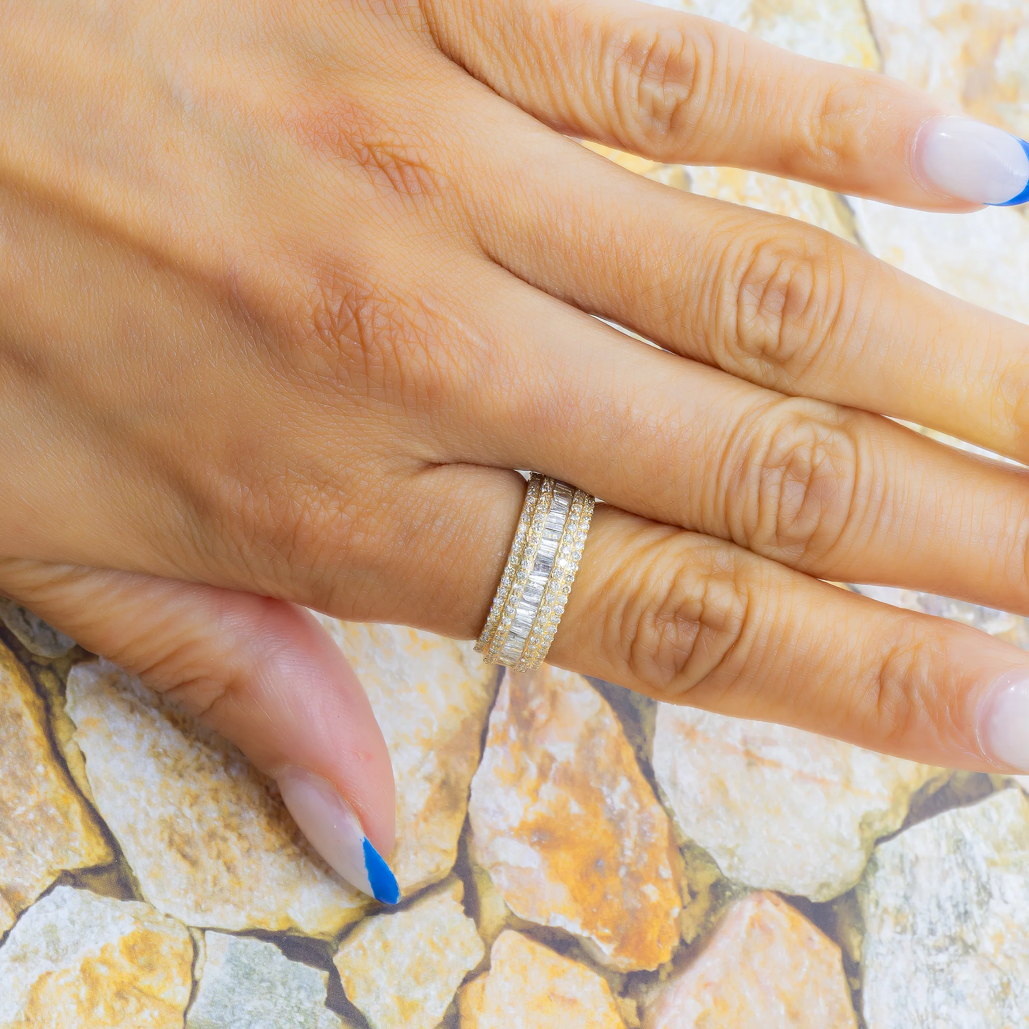 14K GOLD ROUND AND BAGUETTE DIAMOND STATEMENT RING 1.55 CT - Image 2