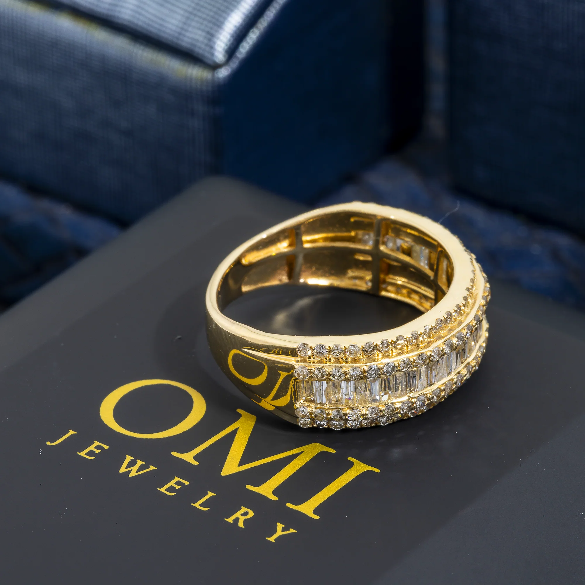 14K GOLD ROUND AND BAGUETTE DIAMOND STATEMENT RING 1.55 CT - Image 4