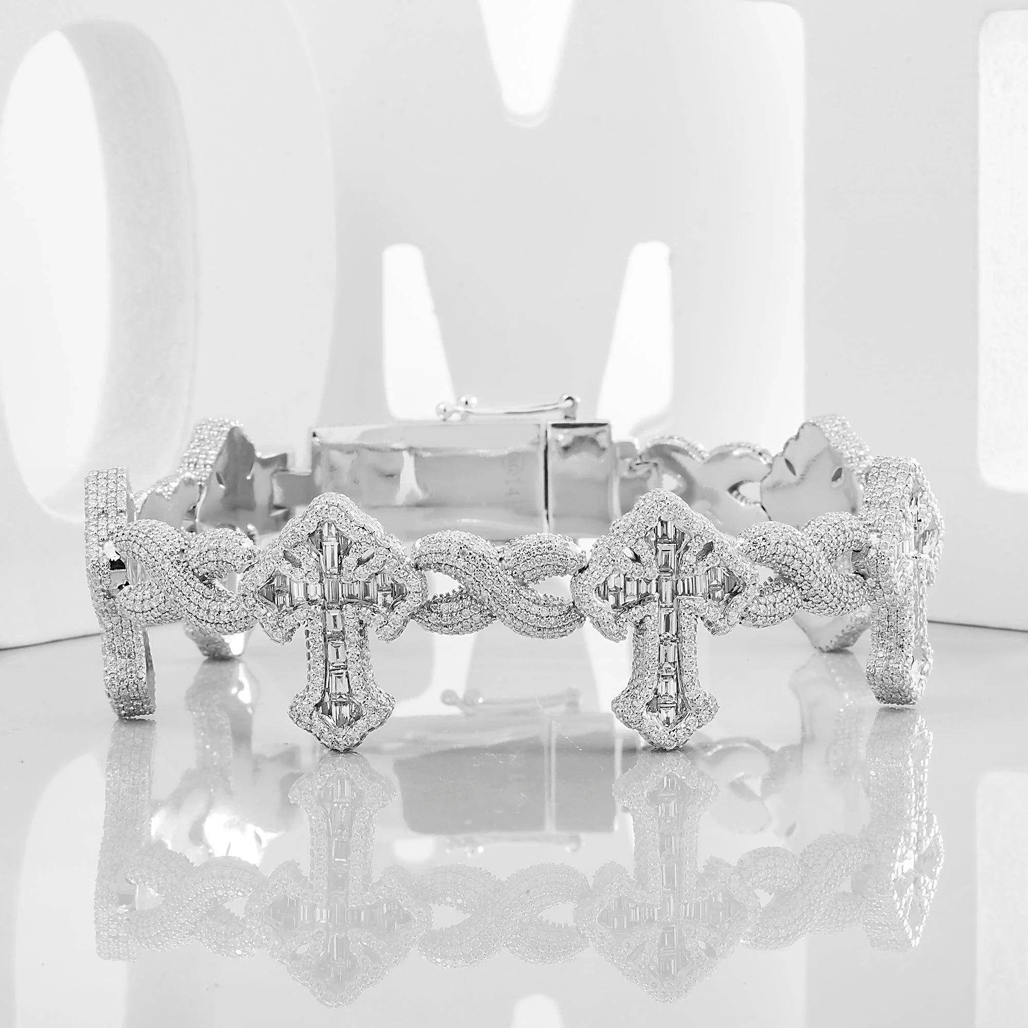 14K GOLD ROUND AND BAGUETTE DIAMONDS CROSS INFINITY CHAIN BRACELET 22.75 CT - Image 2