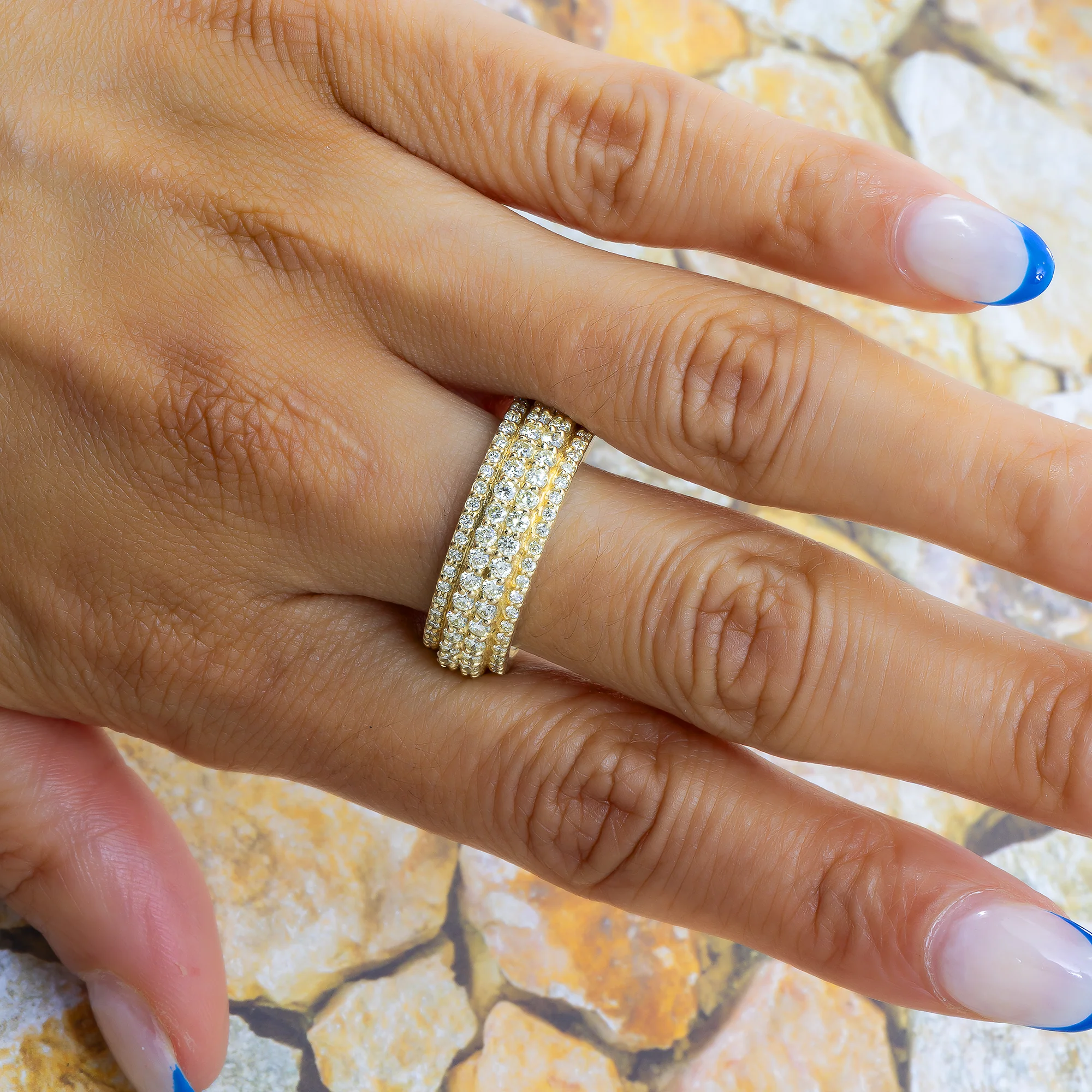 14K GOLD ROUND DIAMOND CLUSTER STATEMENT BAND RING 2.91 CT - Image 2