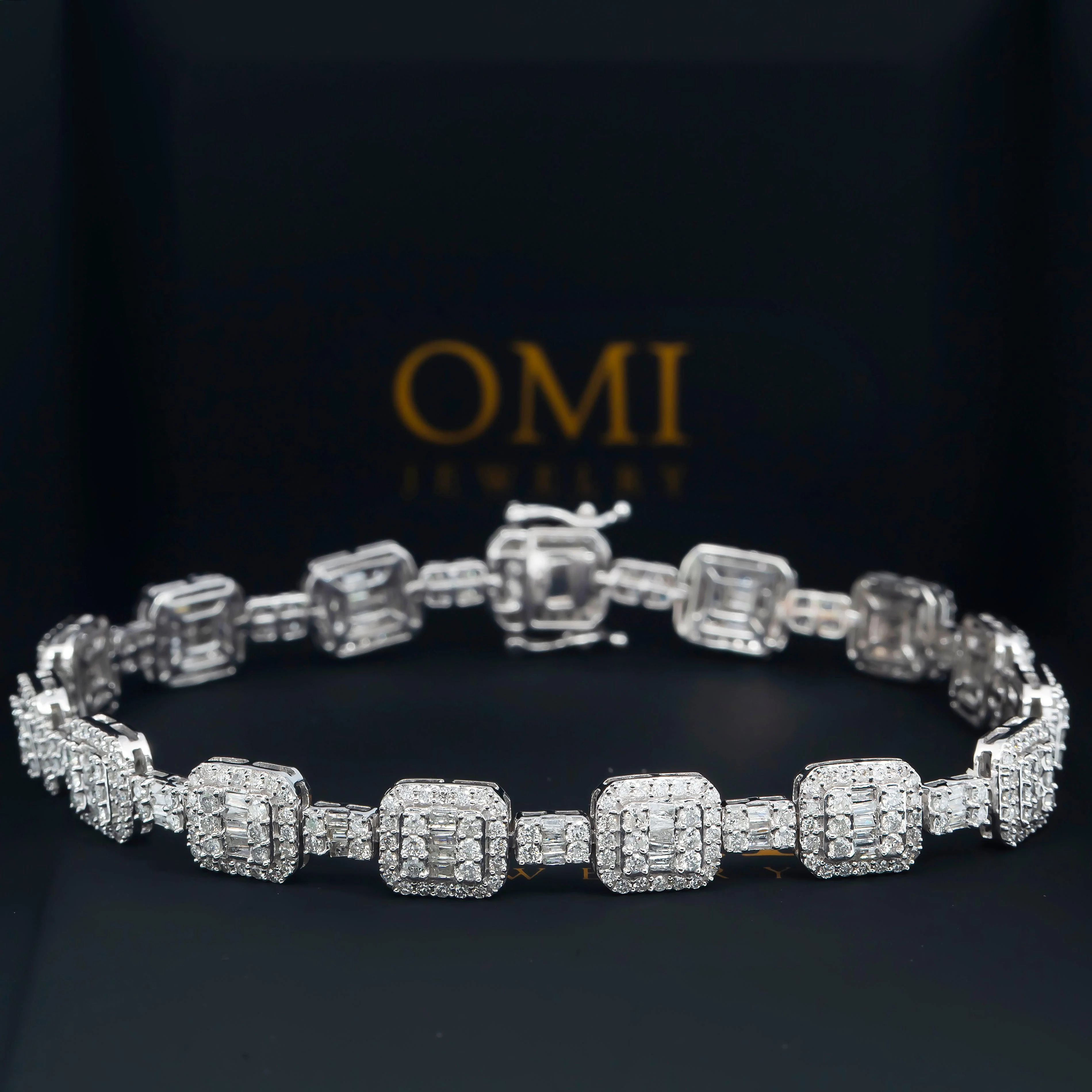 14K GOLD TWO-TONE BAGUETTE DIAMONDS SQUARE BRACELET 4.65 CT - Image 4