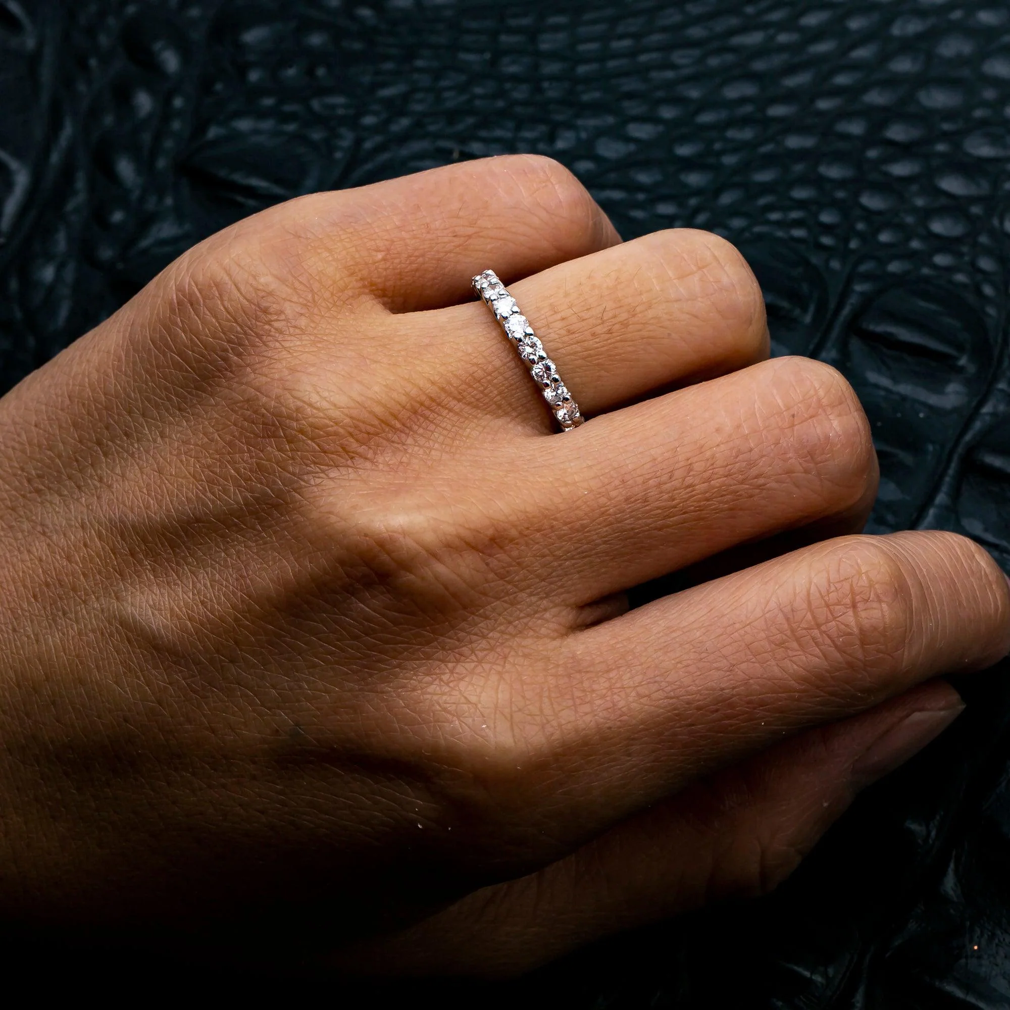 14K WHITE GOLD MEN'S RING WITH 1.11 CT DIAMONDS - Image 3