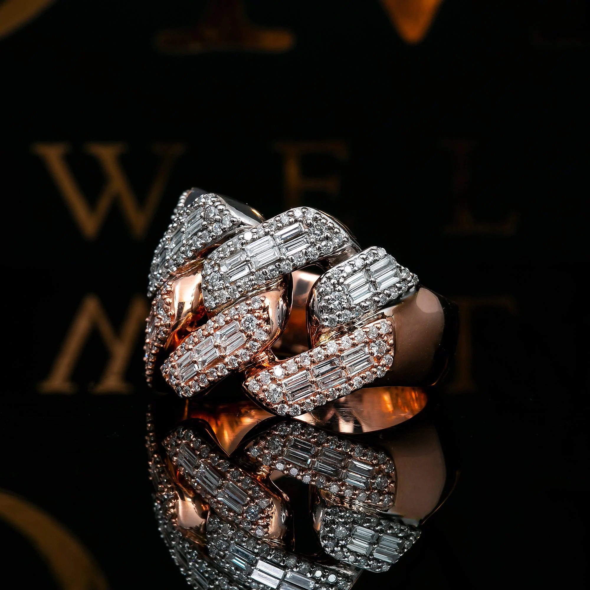 14K WHITE/ROSE GOLD RING WITH 4.10 CT BAGUETTE DIAMONDS - Image 2