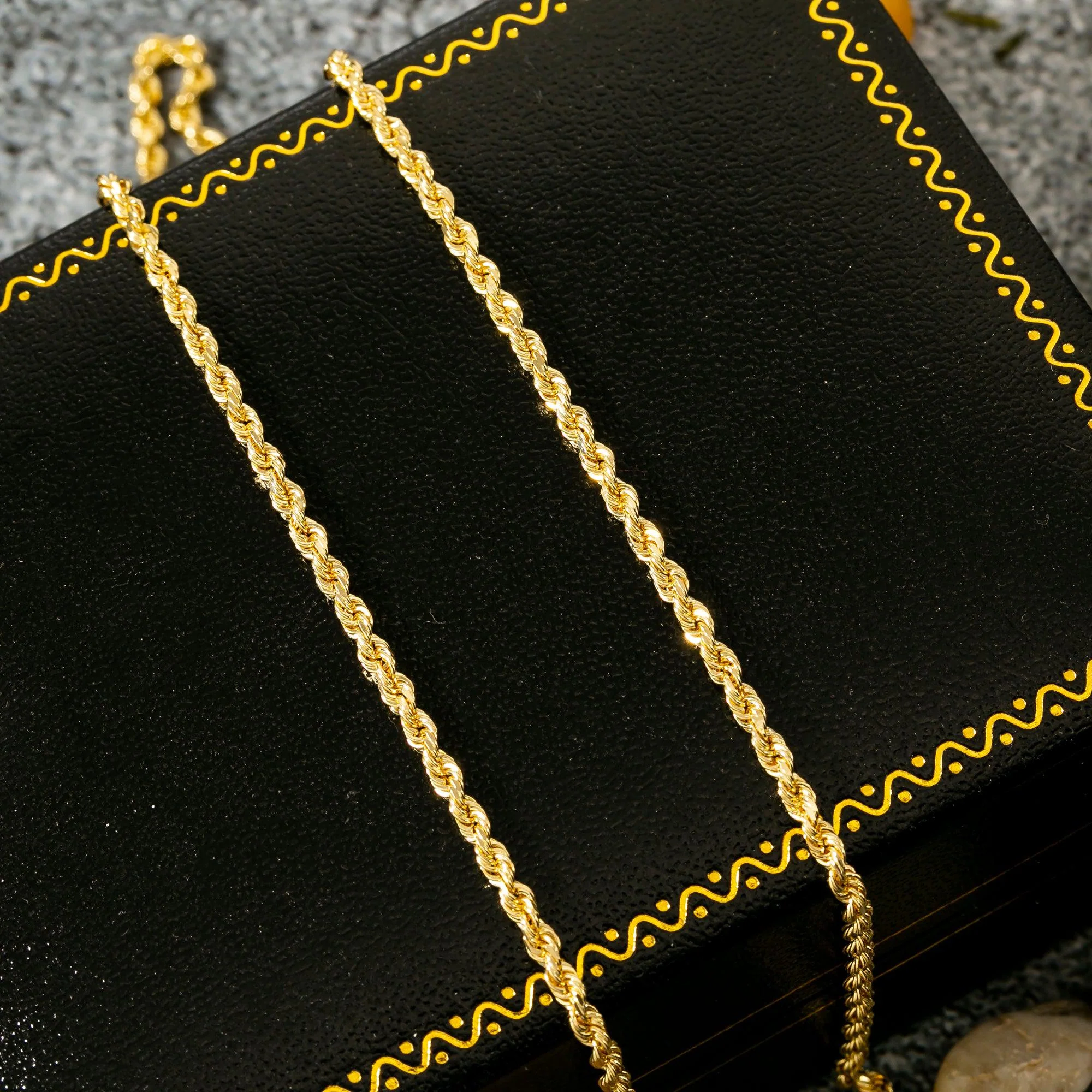 14k Yellow Gold 3mm Solid Rope Chain Available In Sizes 18"-26" - Image 2
