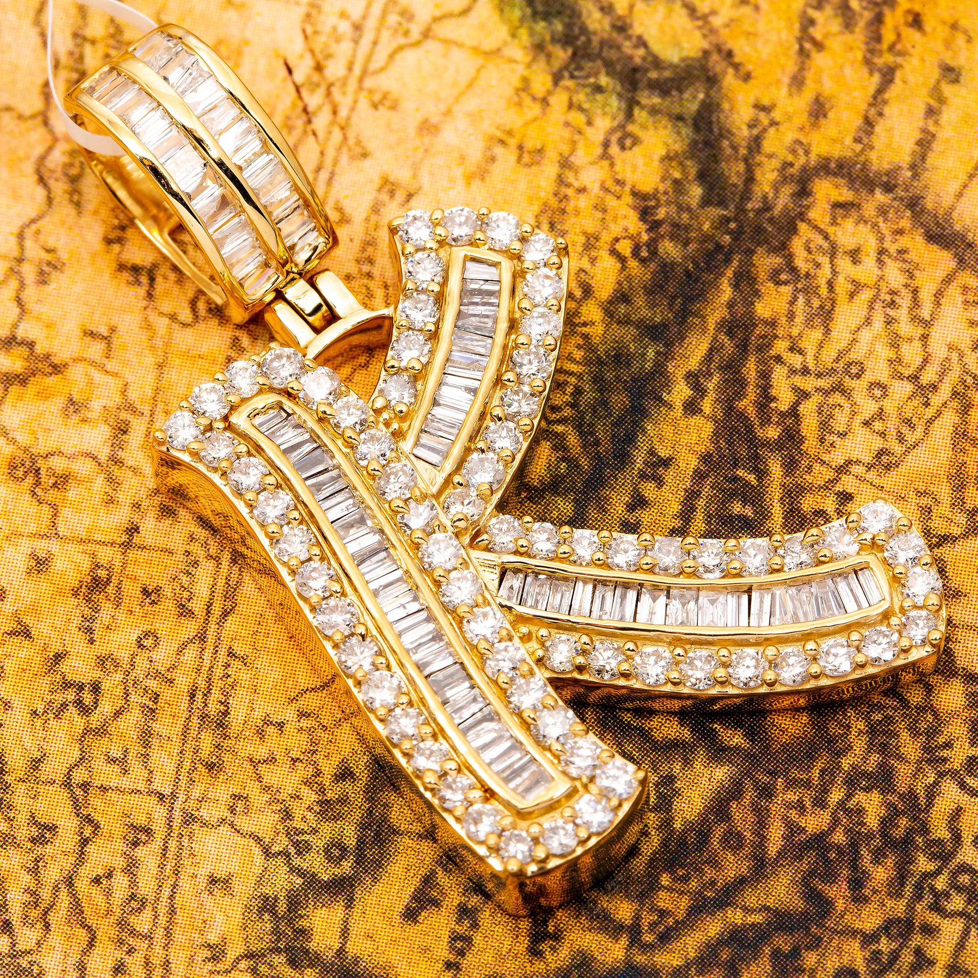 14K YELLOW GOLD UNISEX LETTER K WITH 1.95 CT BAGUETTE AND ROUND DIAMONDS - Image 3