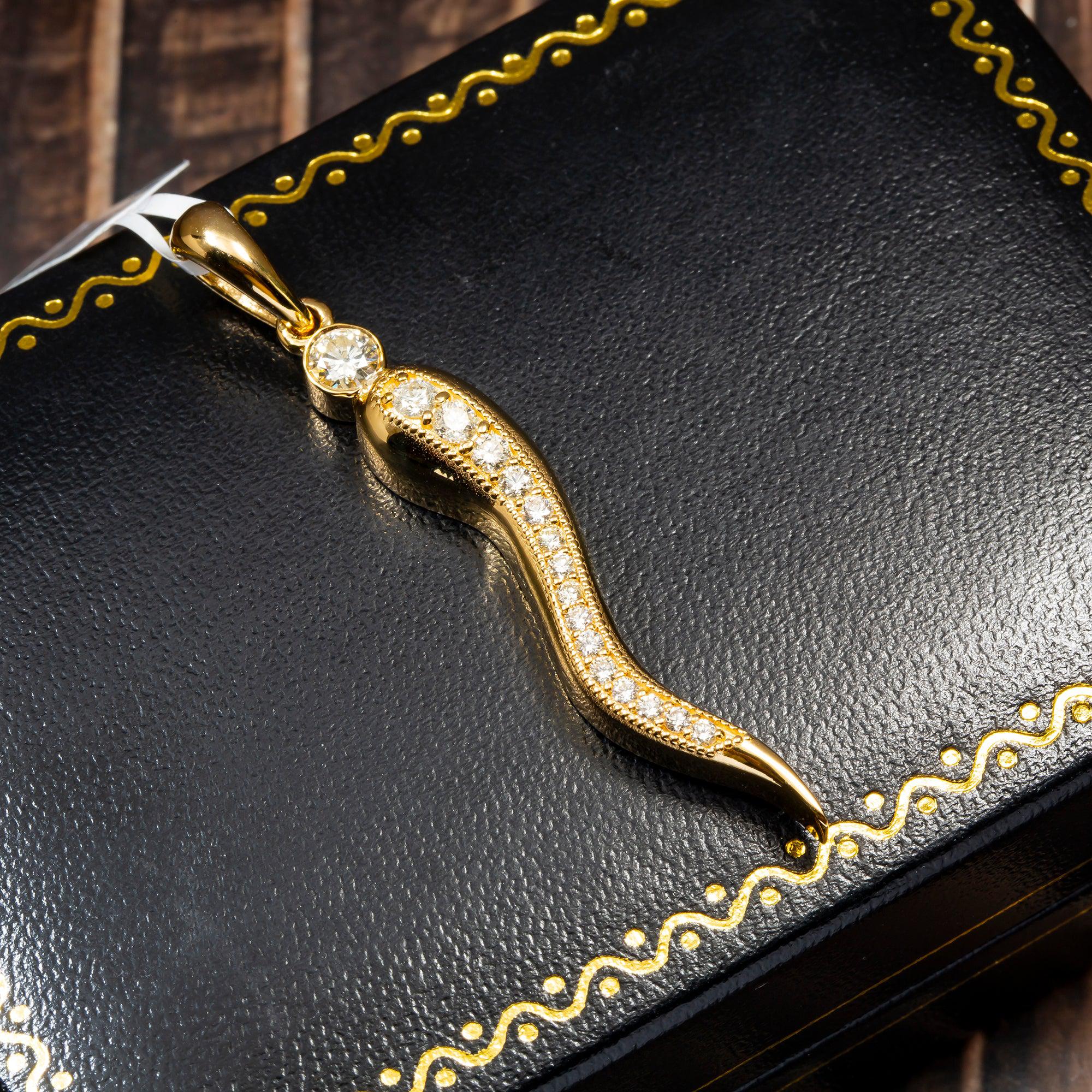 14K YELLOW GOLD DIAMOND ITALIAN HORN PENDANT 1.01 CT - Image 2