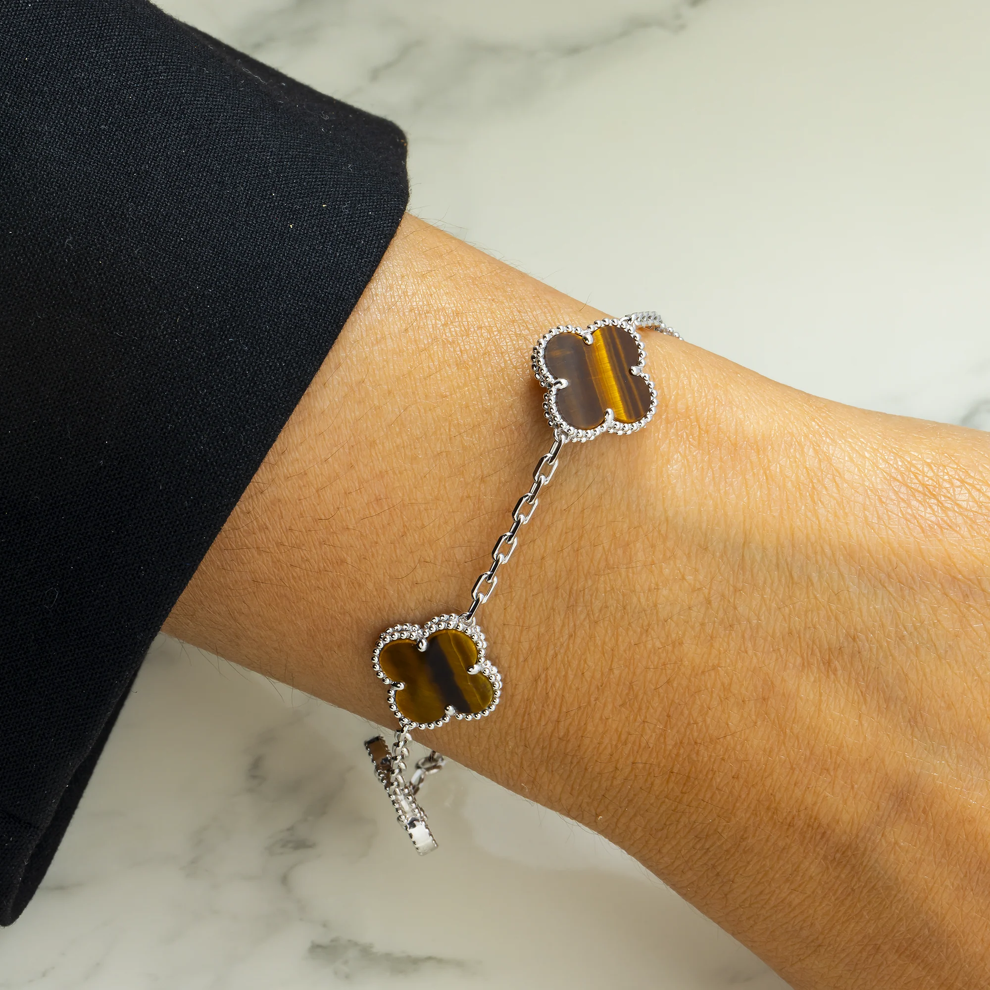 18K GOLD BROWN CLOVER CHAIN BRACELET - Image 2