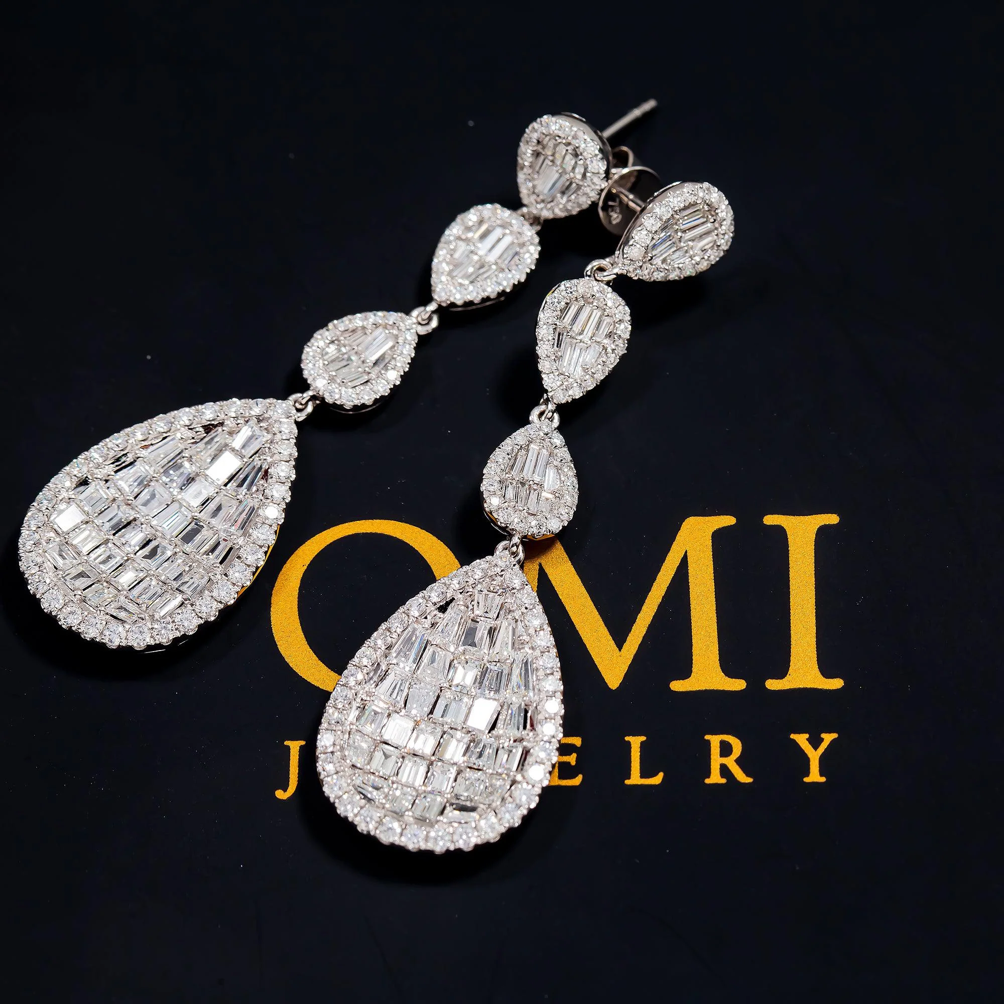 18K GOLD DIAMOND LADIES DROP EARRINGS 5.42 CTW - Image 2