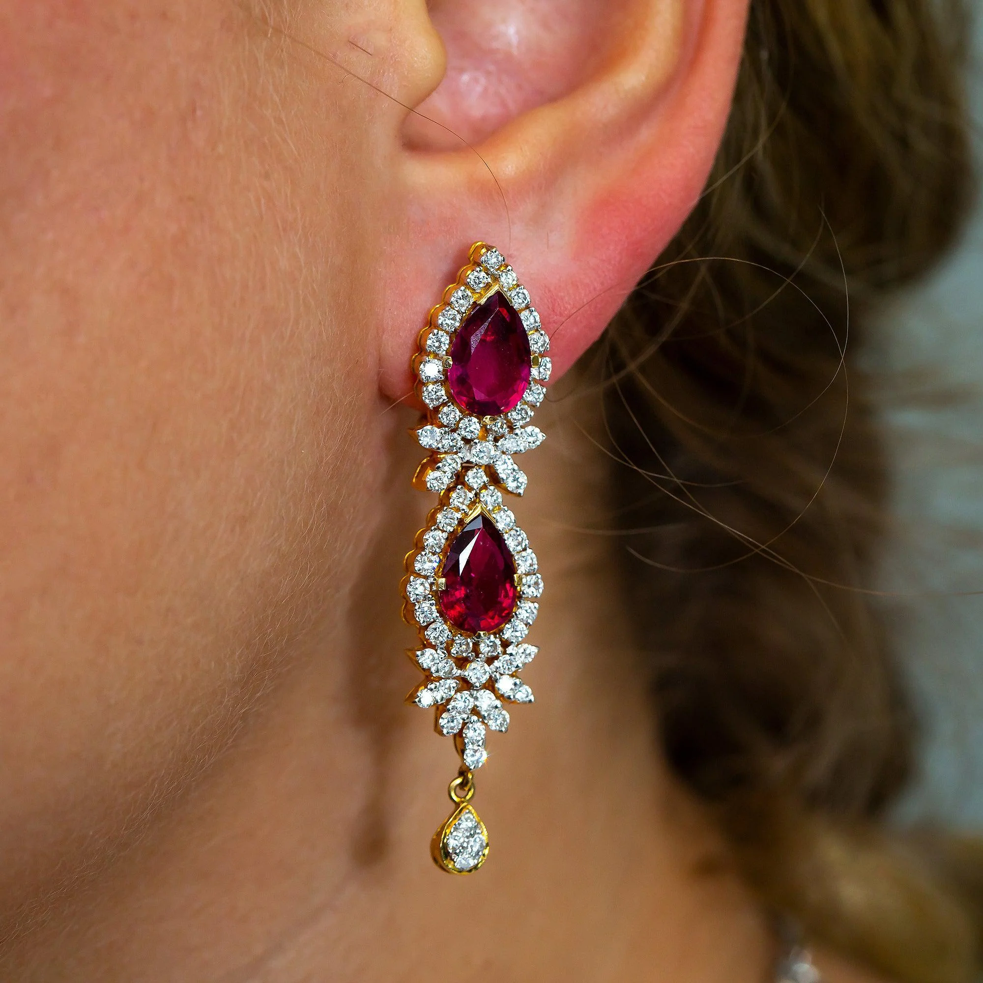 18K Yellow Gold  Tears Shaped Ladies Earrings With White Diamonds and Red Stone - Image 2