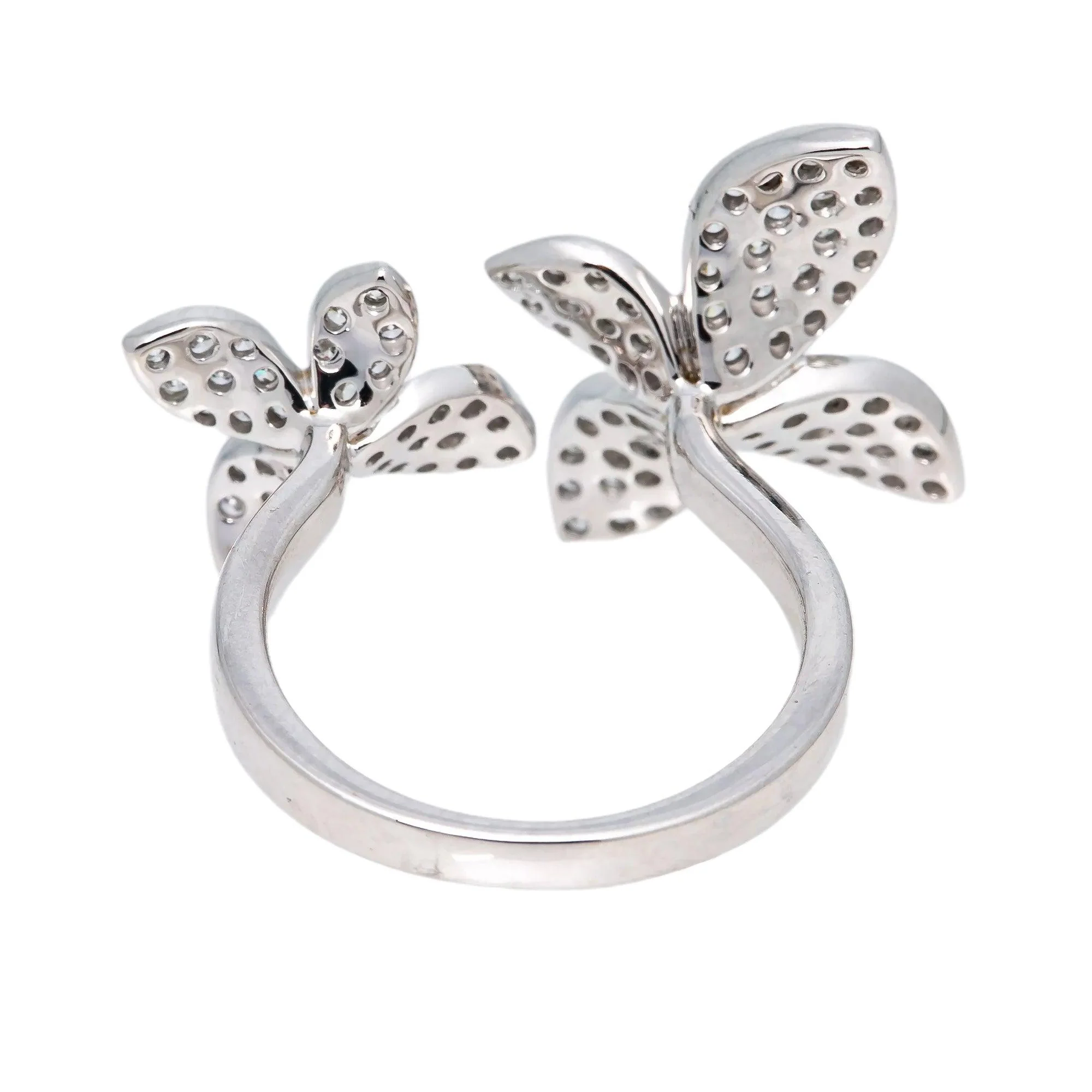 18K WHITE GOLD FLOWER LADIES RING WITH 1.5 CT DIAMONDS - Image 3