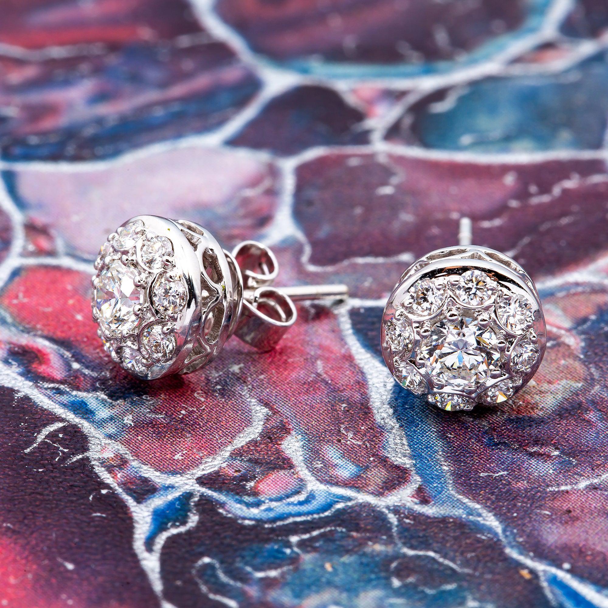 18K White Gold Unisex Earrings With Round Shape 1.19 CT Diamonds - Image 2