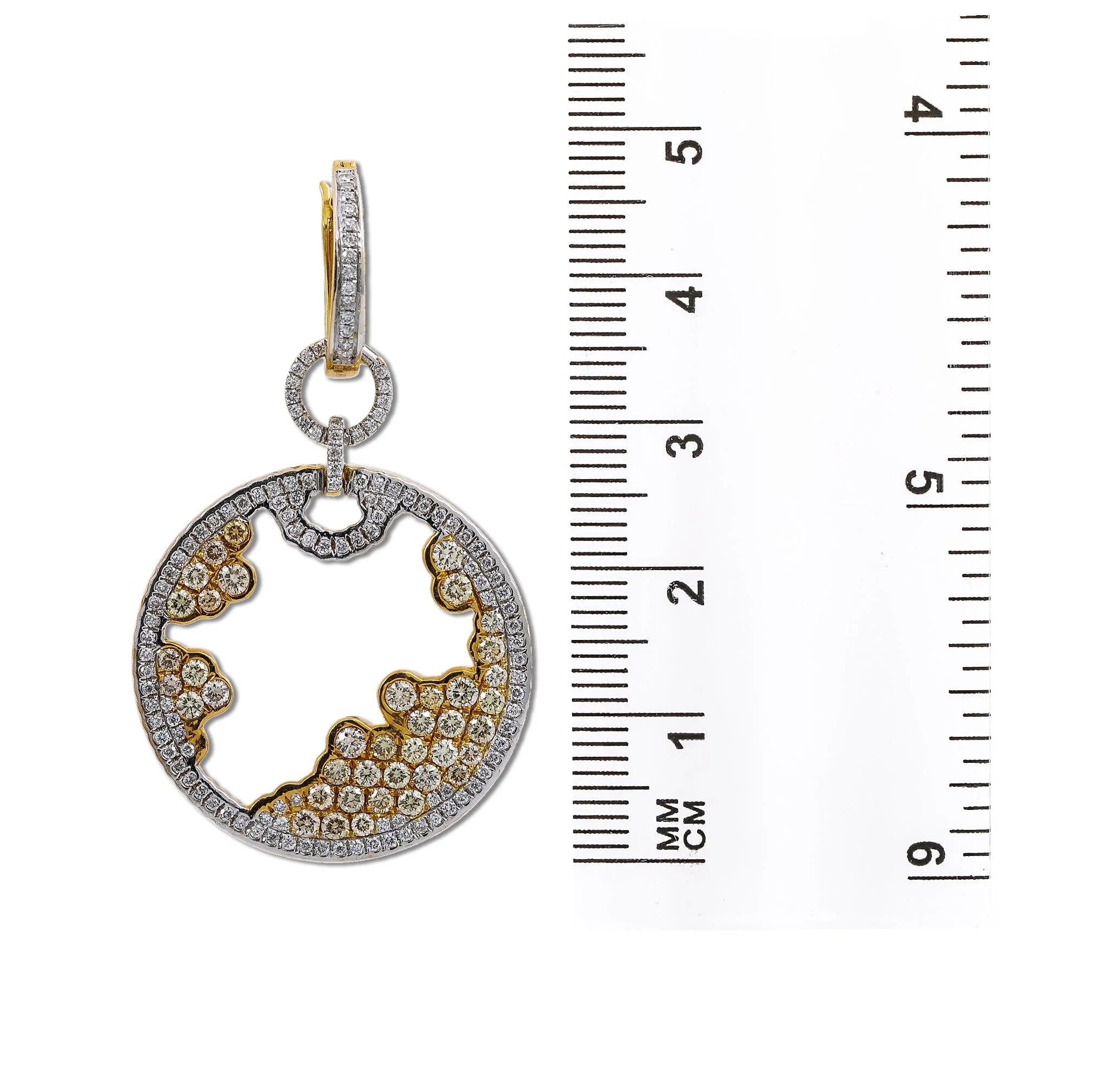 18K Yellow Gold Ladies Earrings With Diamonds - Image 3