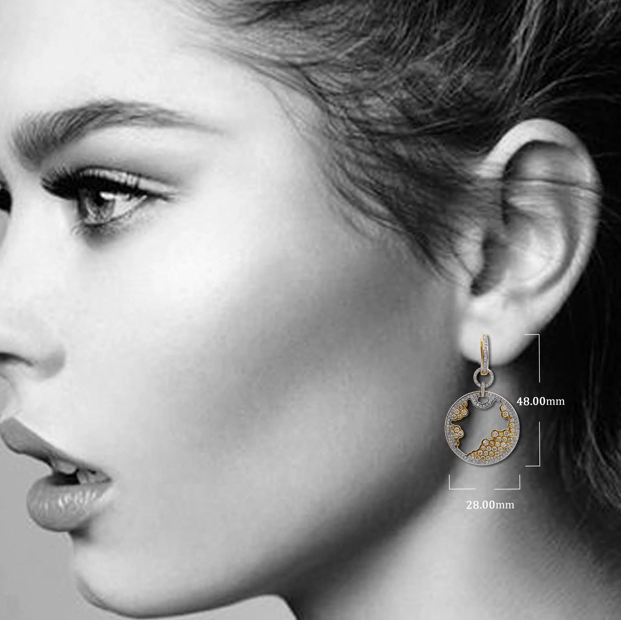 18K Yellow Gold Ladies Earrings With Diamonds - Image 5