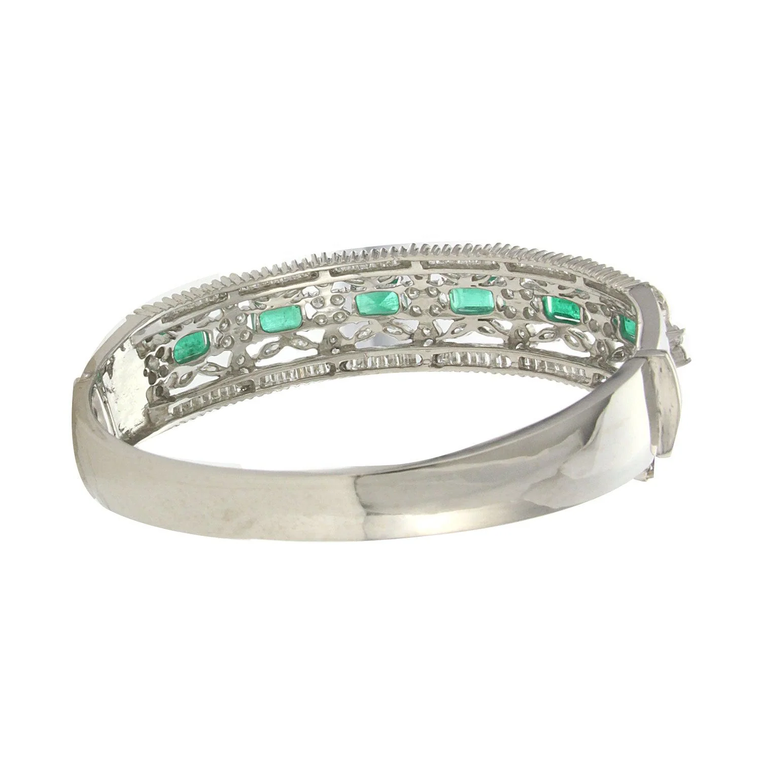 18K White Gold Bangle Diamonds 3.94 CT And Green Emerald Gemstone 8.50 CTW - Image 2