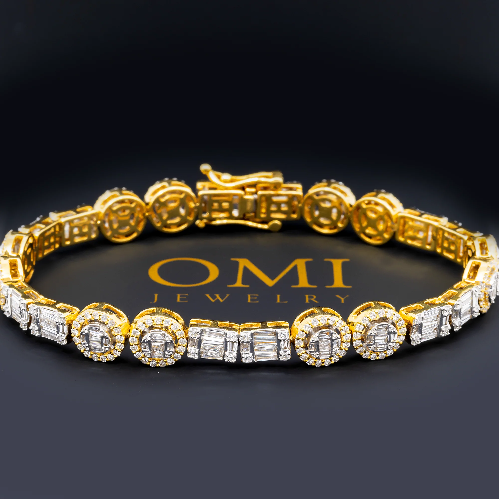 10K GOLD BAGUETTE AND ROUND DIAMONDS BRACELET 6.44 CT - Image 4