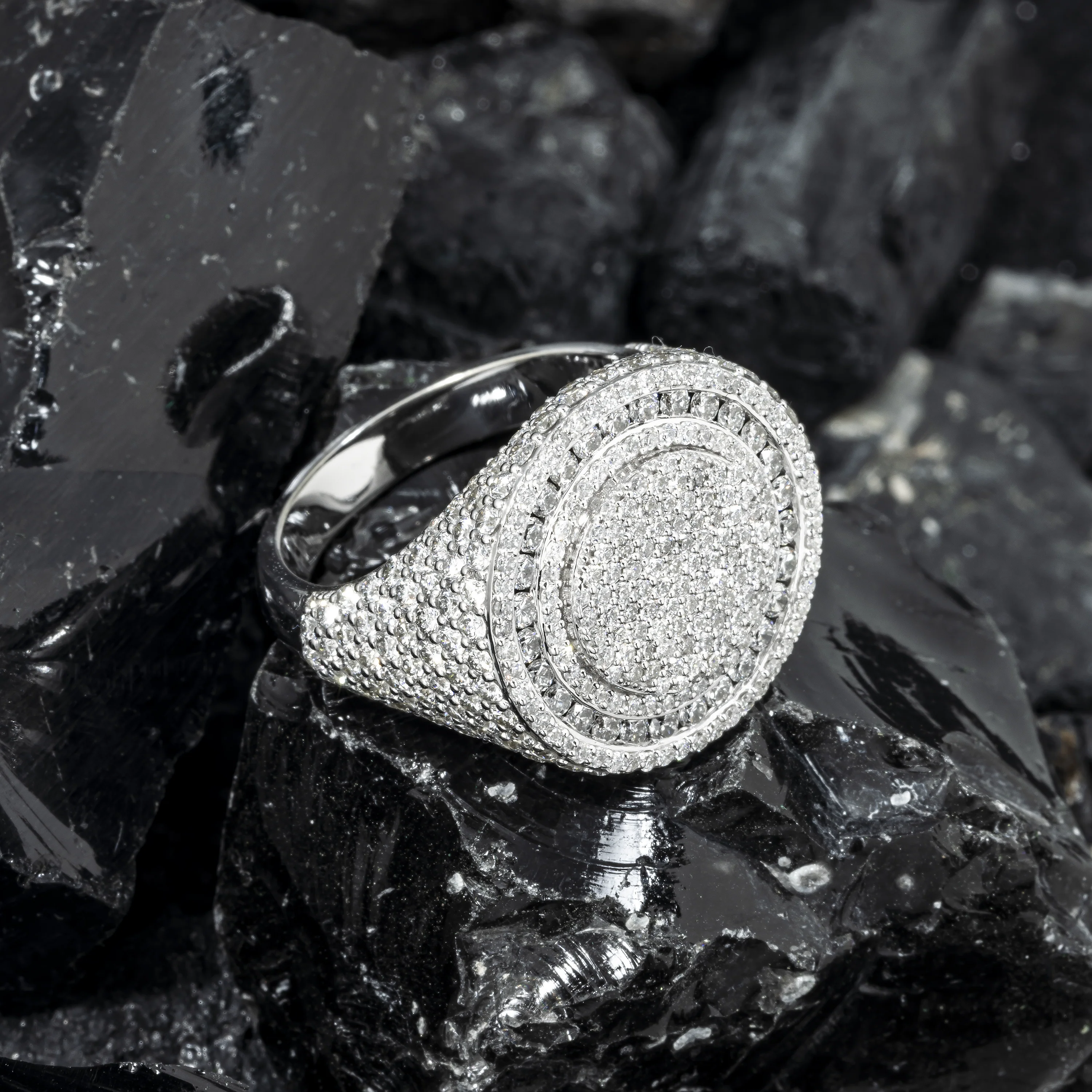 10K GOLD ROUND AND BAGUETTE DIAMOND CIRCULAR RING 4.40 CT - Image 3