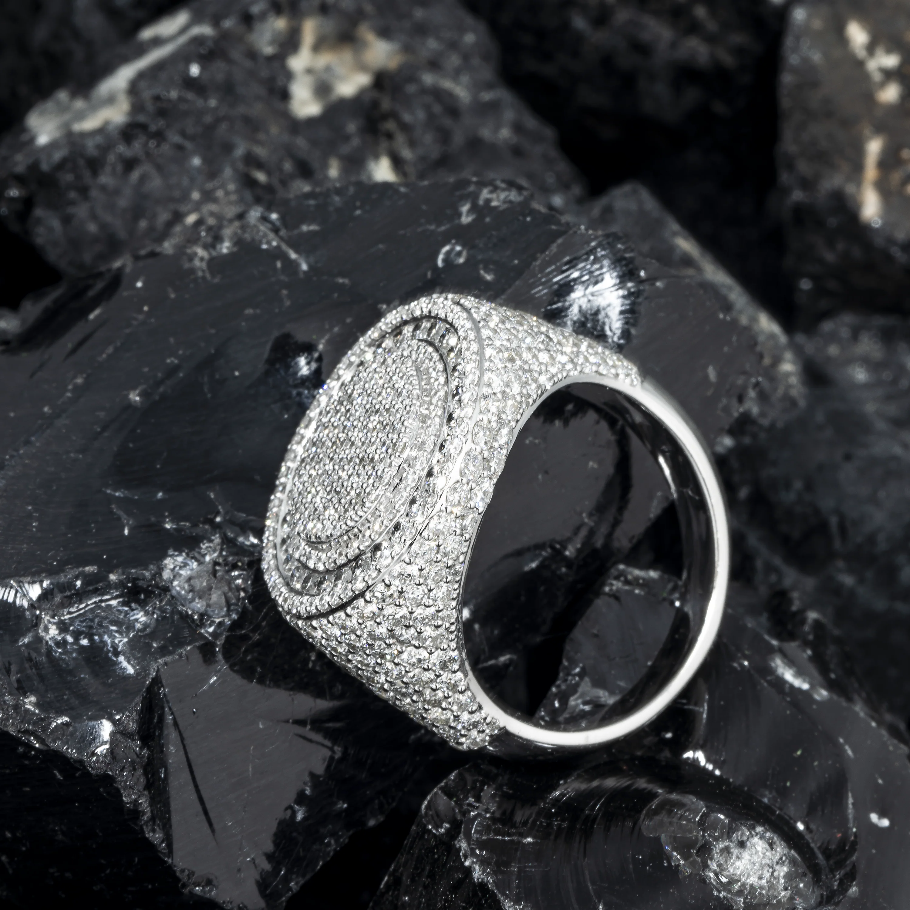 10K GOLD ROUND AND BAGUETTE DIAMOND CIRCULAR RING 4.40 CT - Image 4