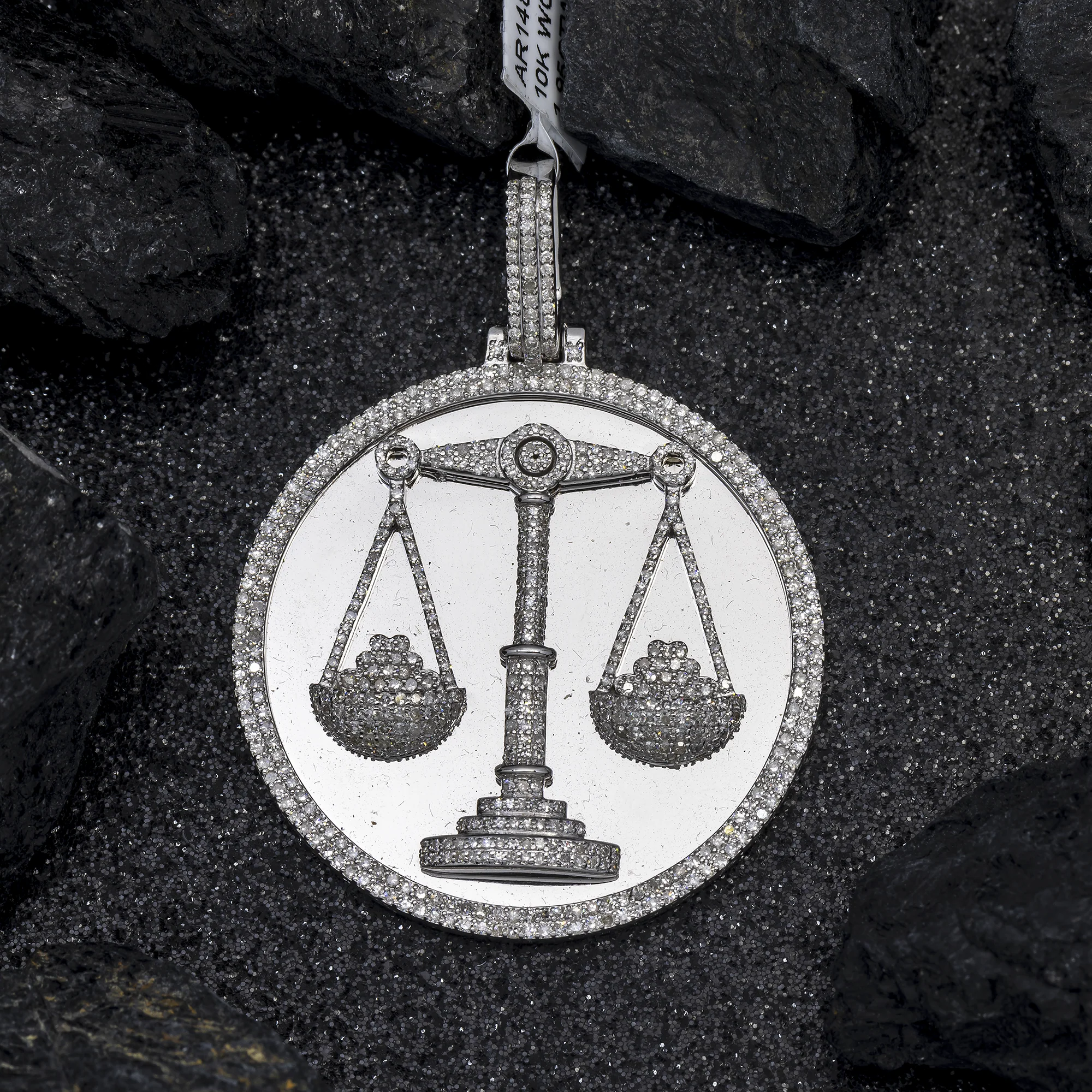 10K GOLD DIAMOND SCALE PENDANT 1.95 CT - Image 3