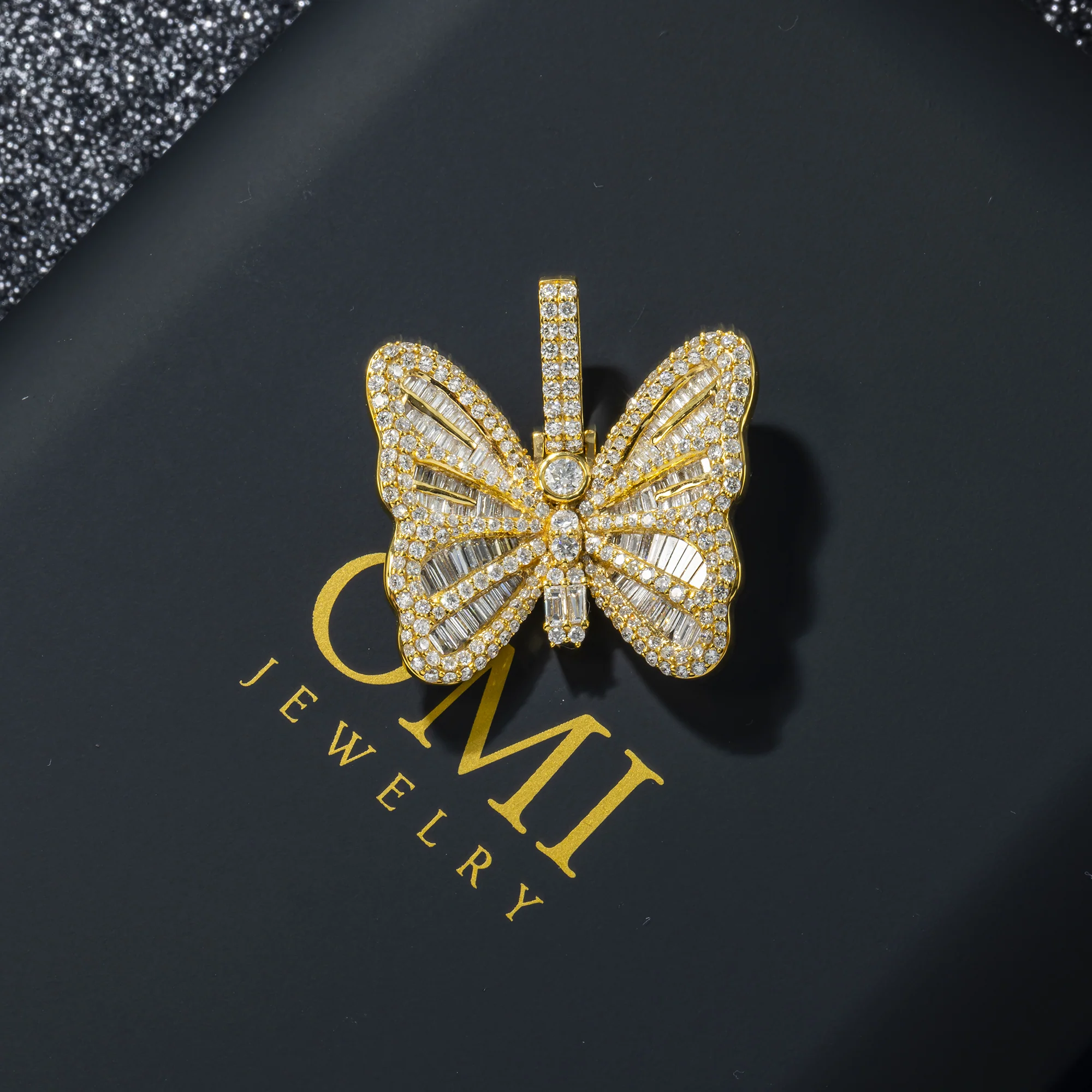14K GOLD BAGUETTE AND ROUND DIAMOND BUTTERFLY PENDANT 4.00 CTW - Image 2