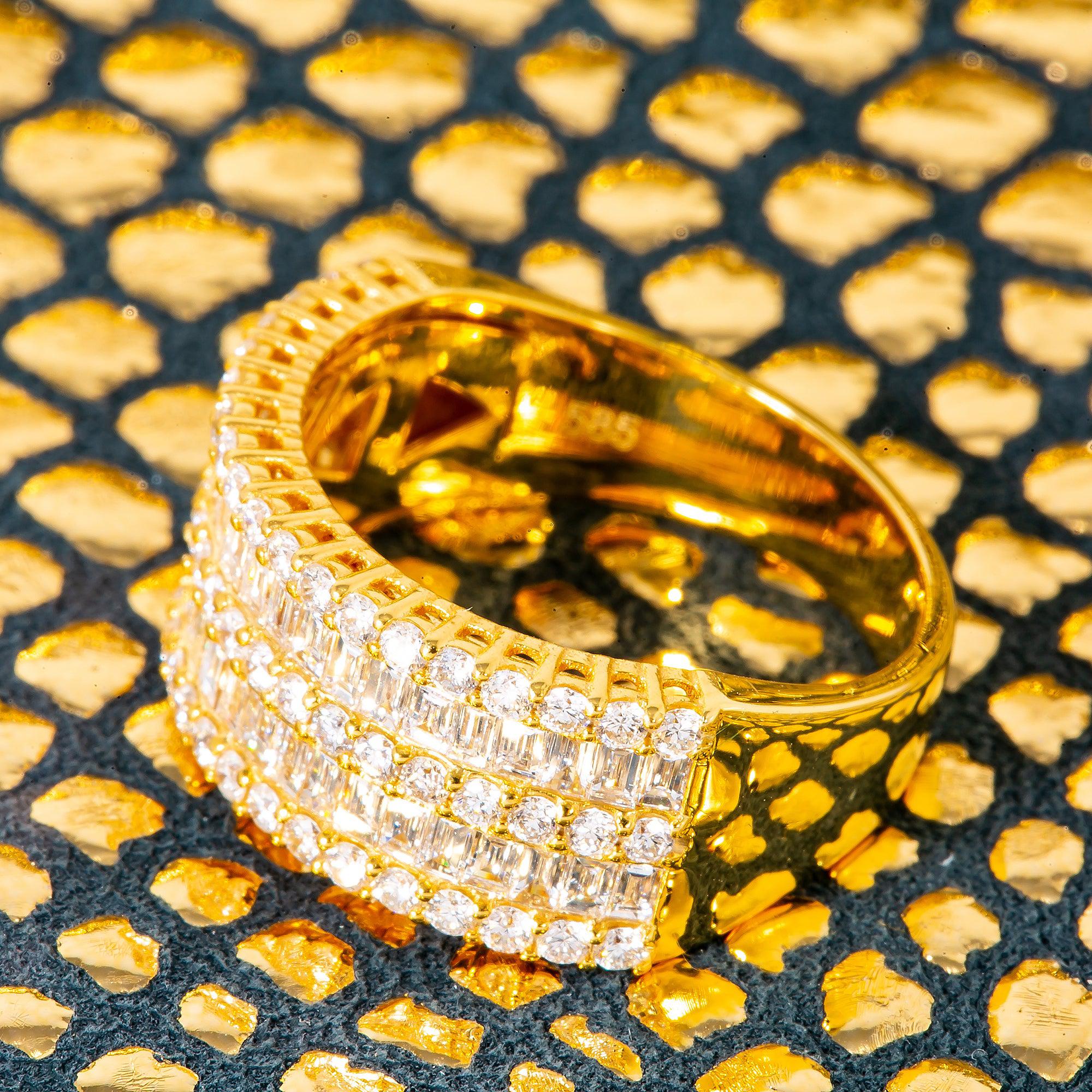 Ladies 14K Yellow Gold Fancy Baguette Diamond Ring With 1.6Ct Diamonds - Image 2