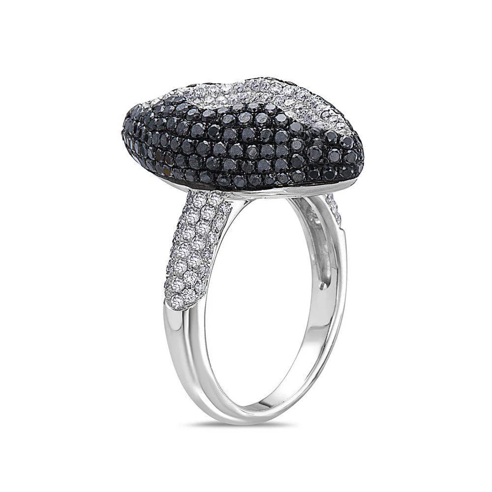 Ladies 18k White Gold Diamond 2.63 CT Right Hand Ring - Image 2