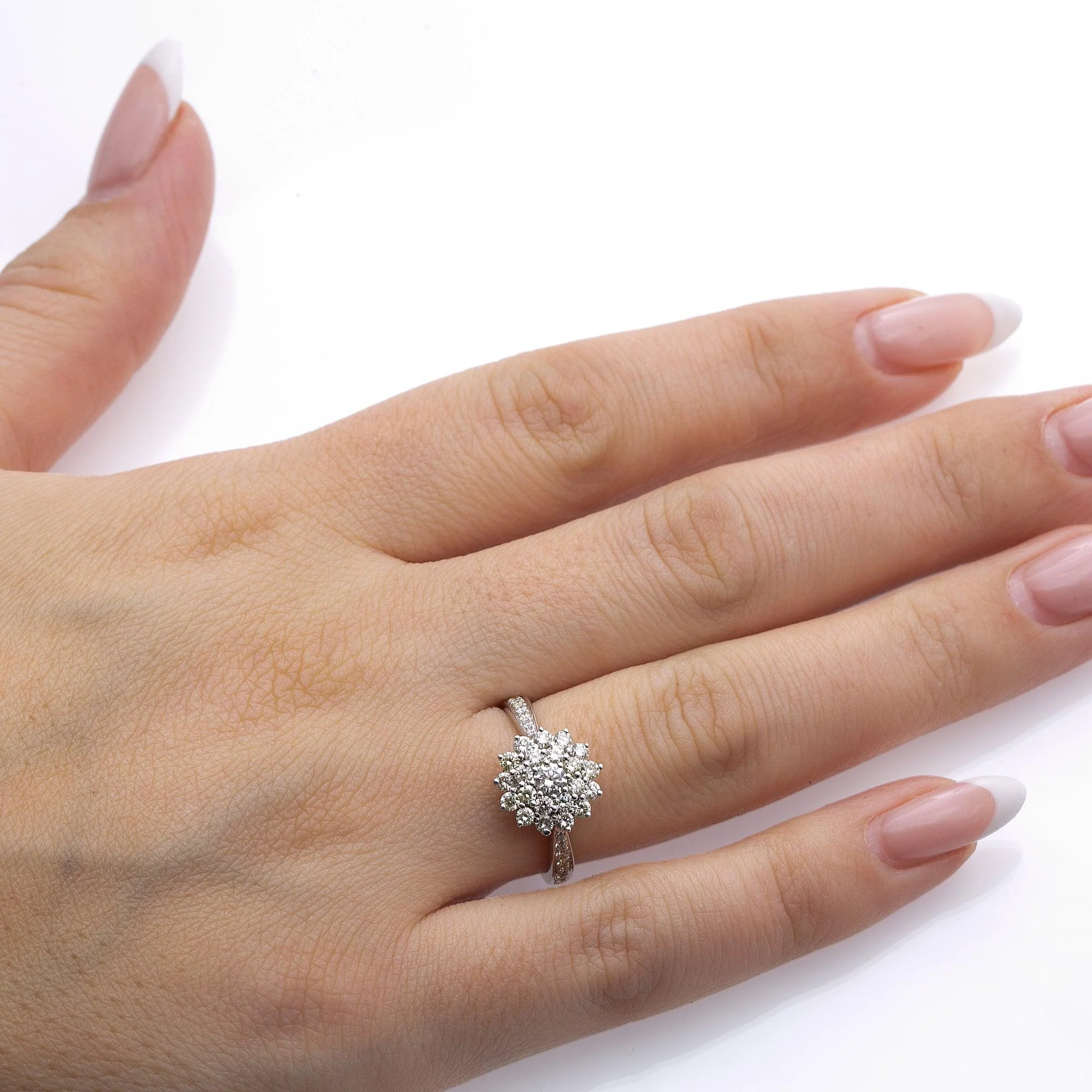 Ladies 18k White Gold Diamond 1.13 CT Right Hand Ring - Image 3