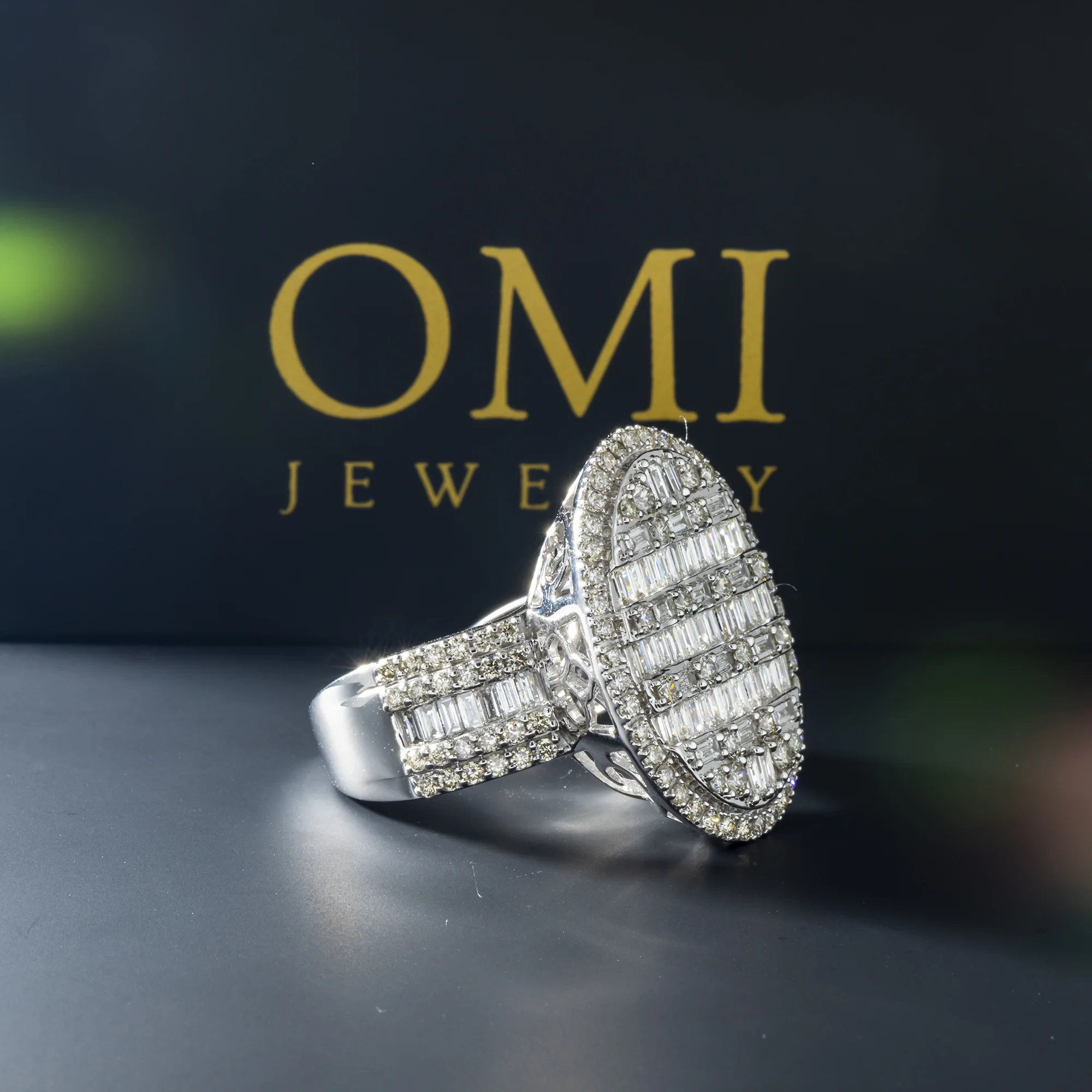 14K GOLD BAGUETTE DIAMOND OVAL RING 2.80 CT - Image 3