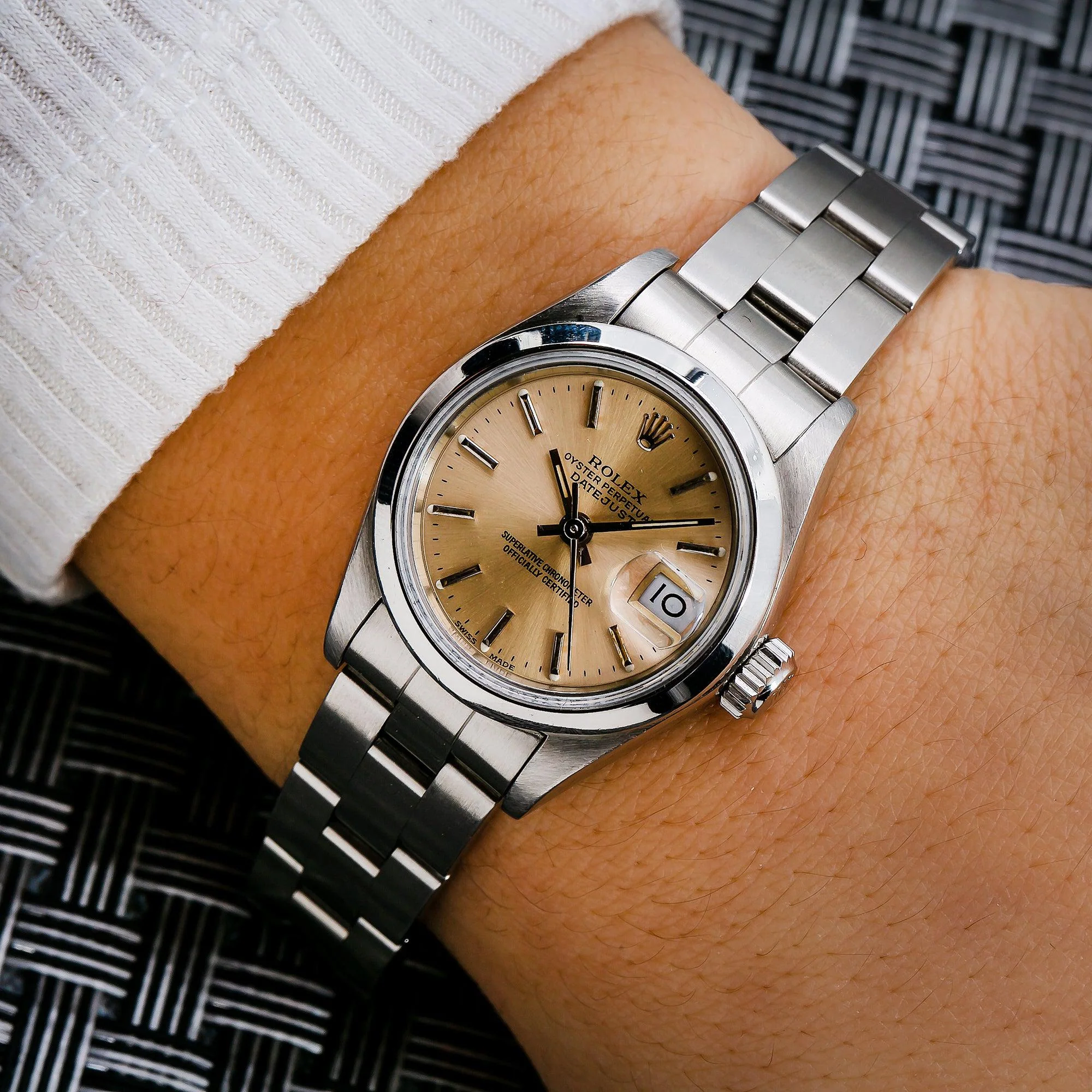 Rolex Datejust 26MM 69160 Sundust Dial Smooth Bezel Stainless Steel Oyster Bracelet - Image 2