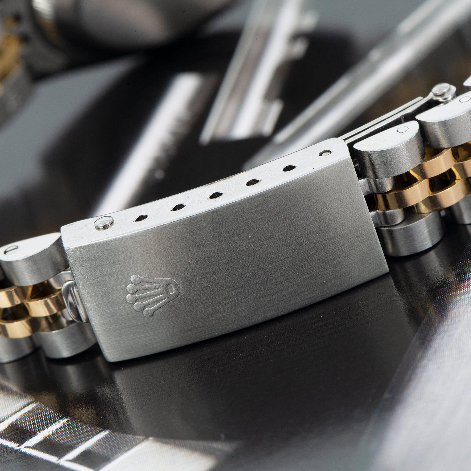 Rolex Datejust 26MM 6917 Black Dial Fluted Bezel Two Tone Yellow Gold Jubilee Bracelet - Image 3